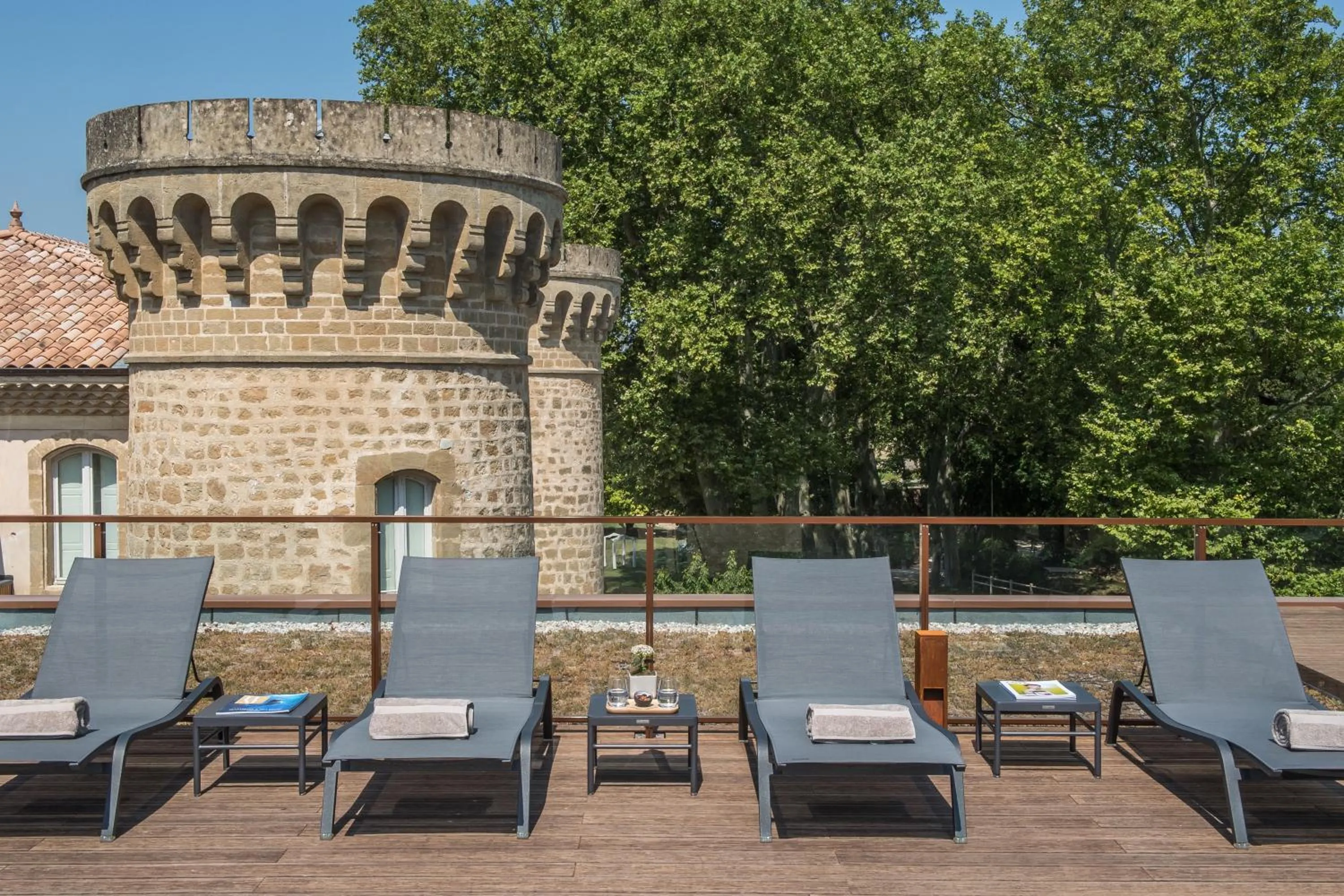 Patio in Château De Massillan