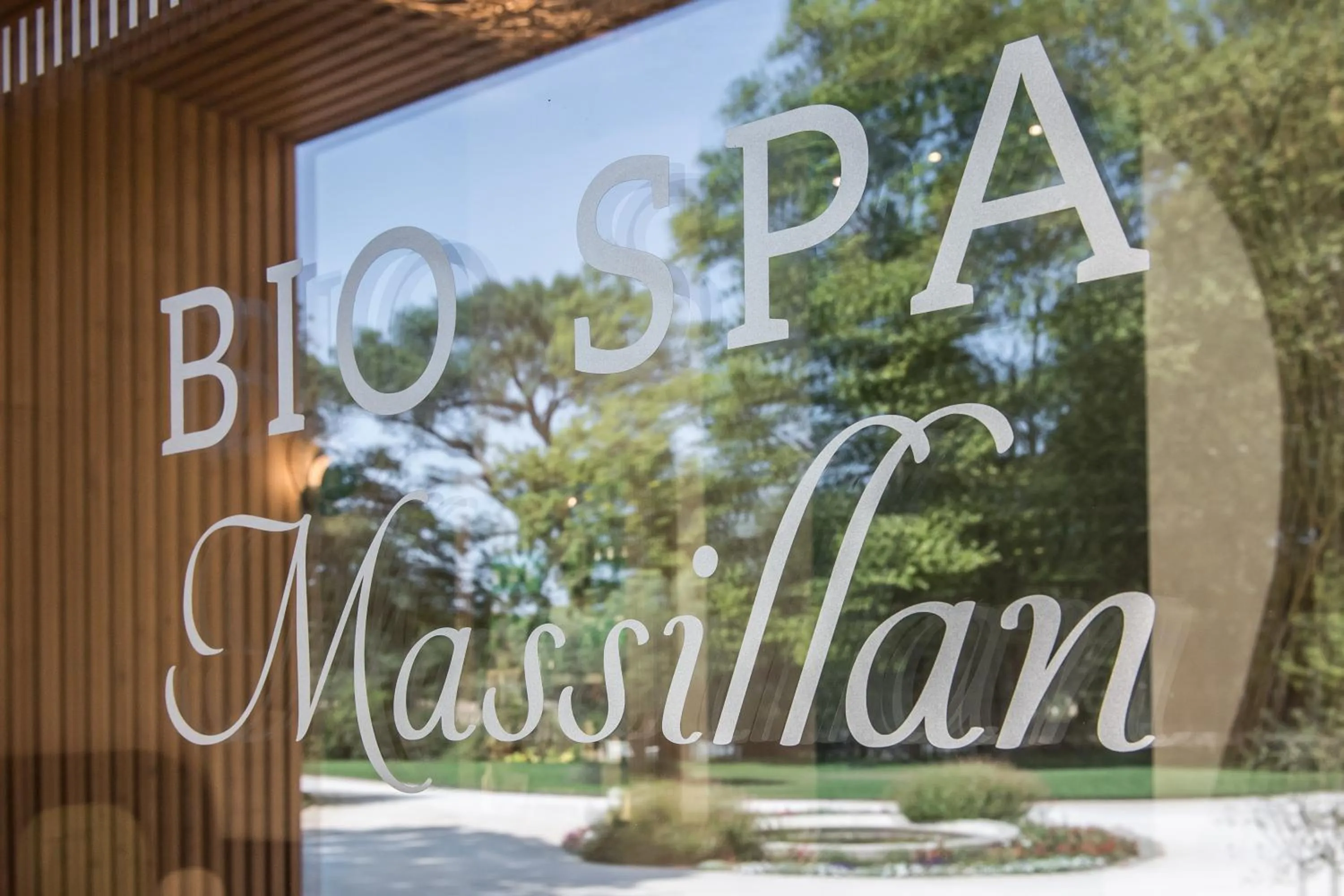 Property logo or sign in Château De Massillan