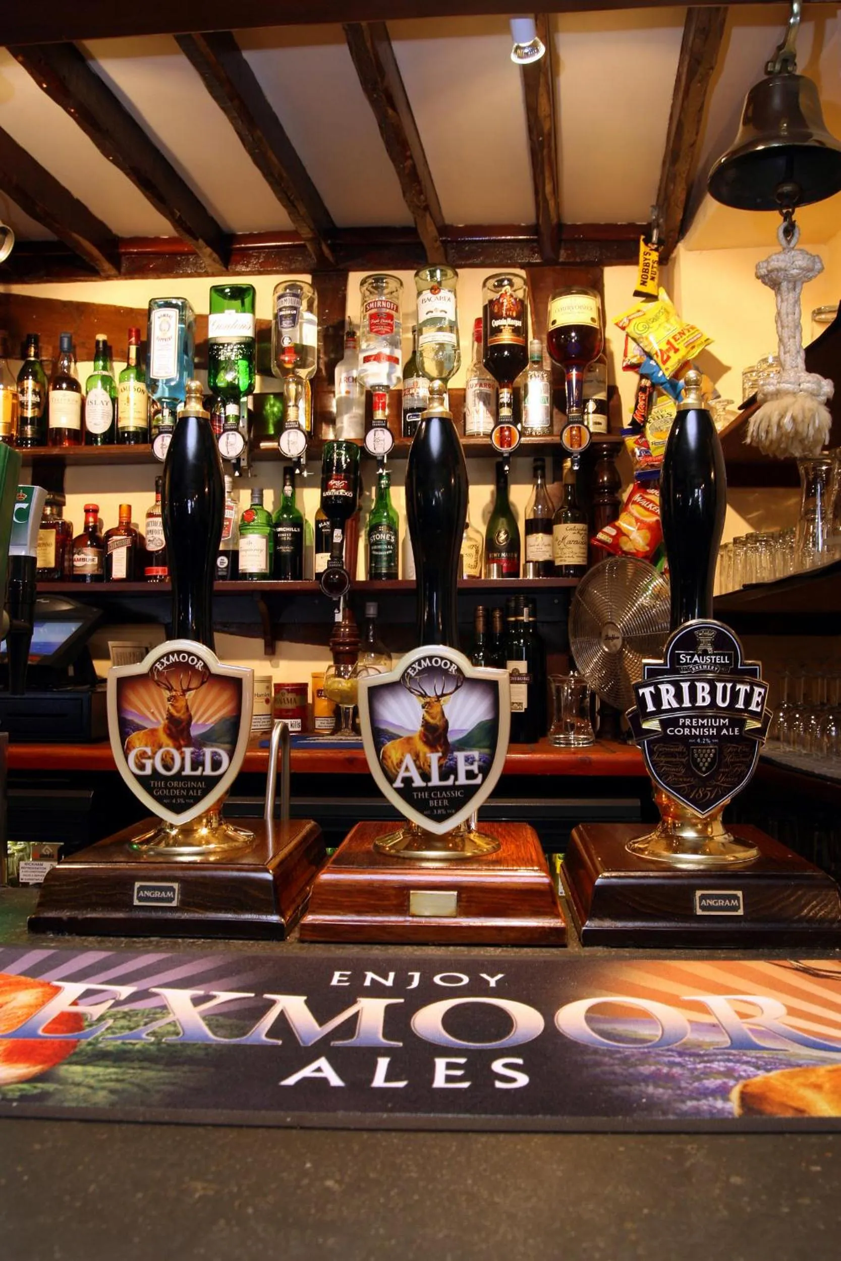 Lounge or bar in The Crown Hotel