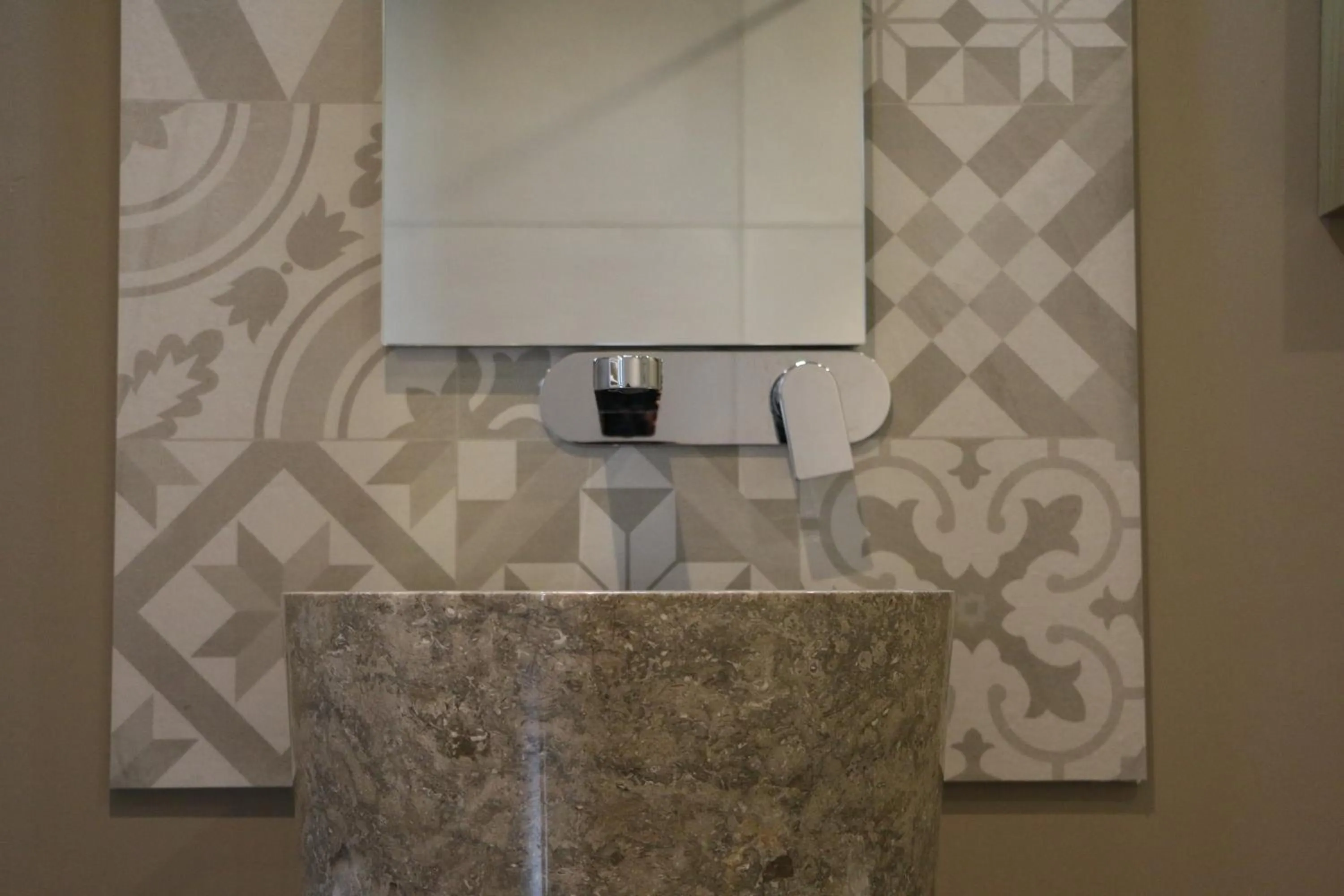 Bathroom in Hotel Jean Moët