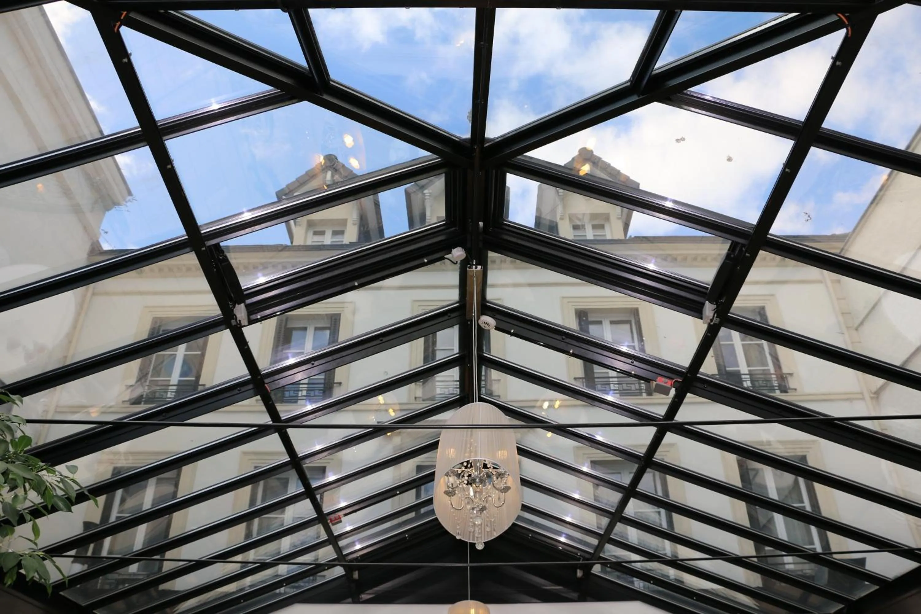 Day in Hotel Jean Moët