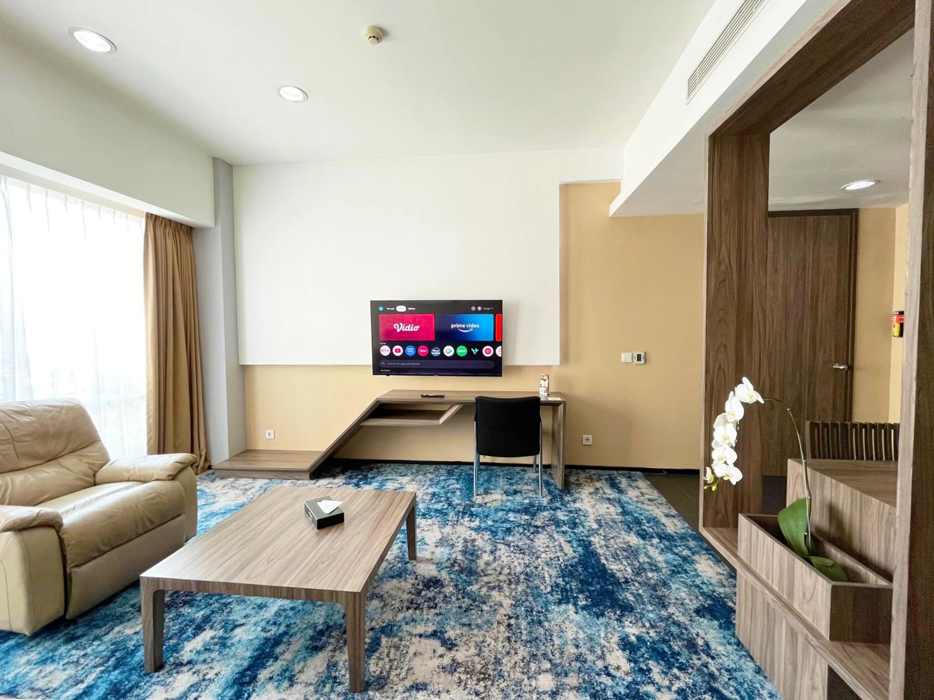 Living room in Novotel Bandung