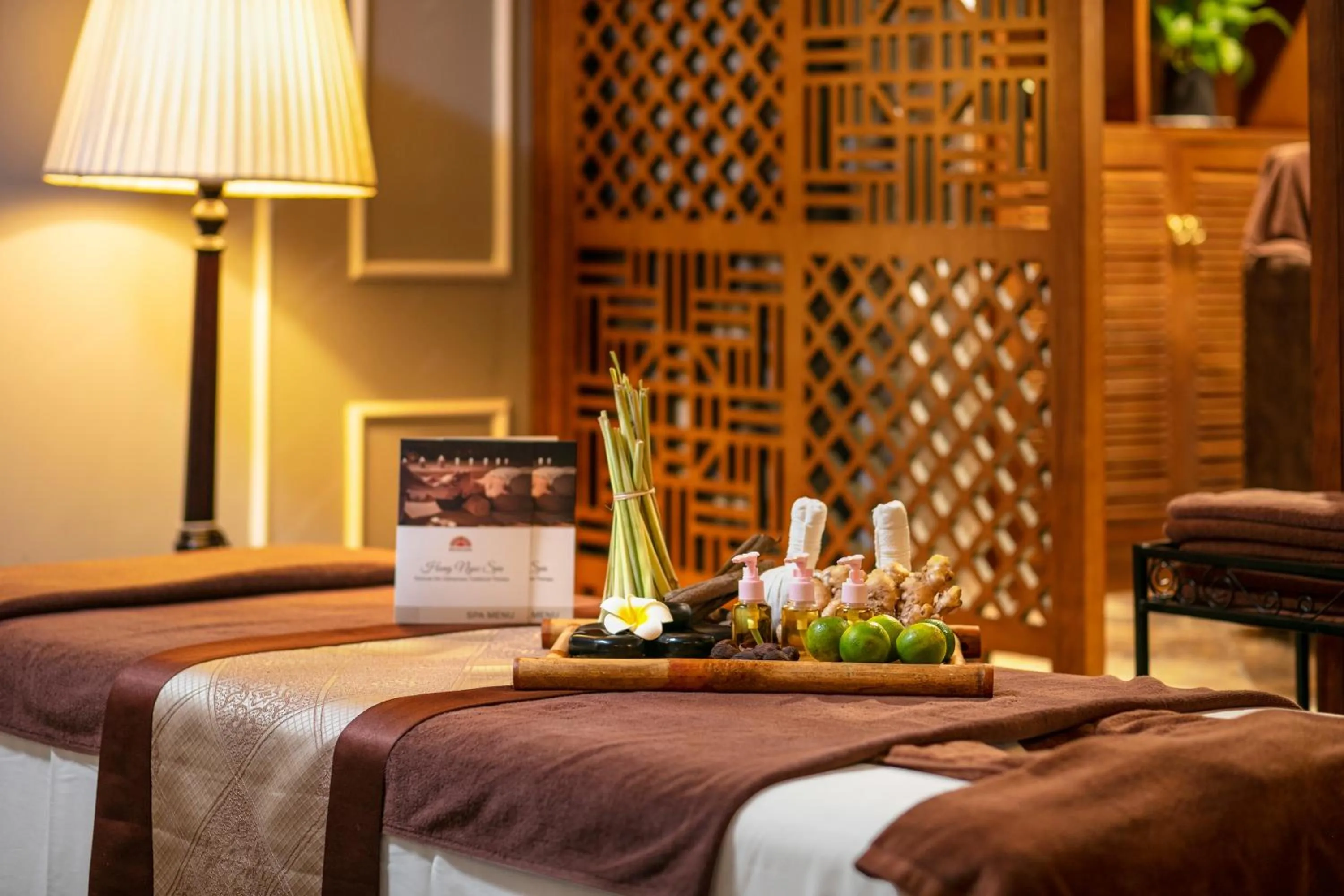 Massage, Bed in Hong Ngoc Dynastie Boutique Hotel & Spa