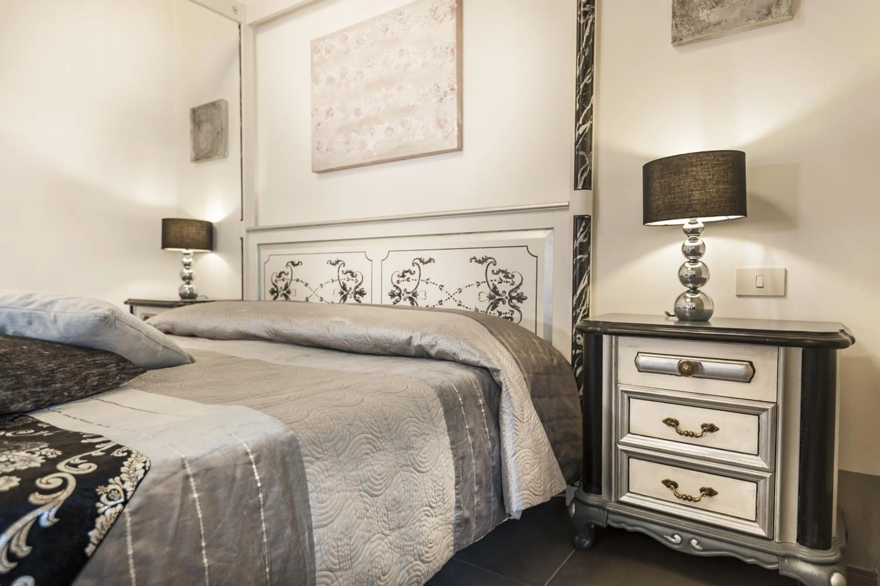 Photo of the whole room, Bed in Sweet Tuscany