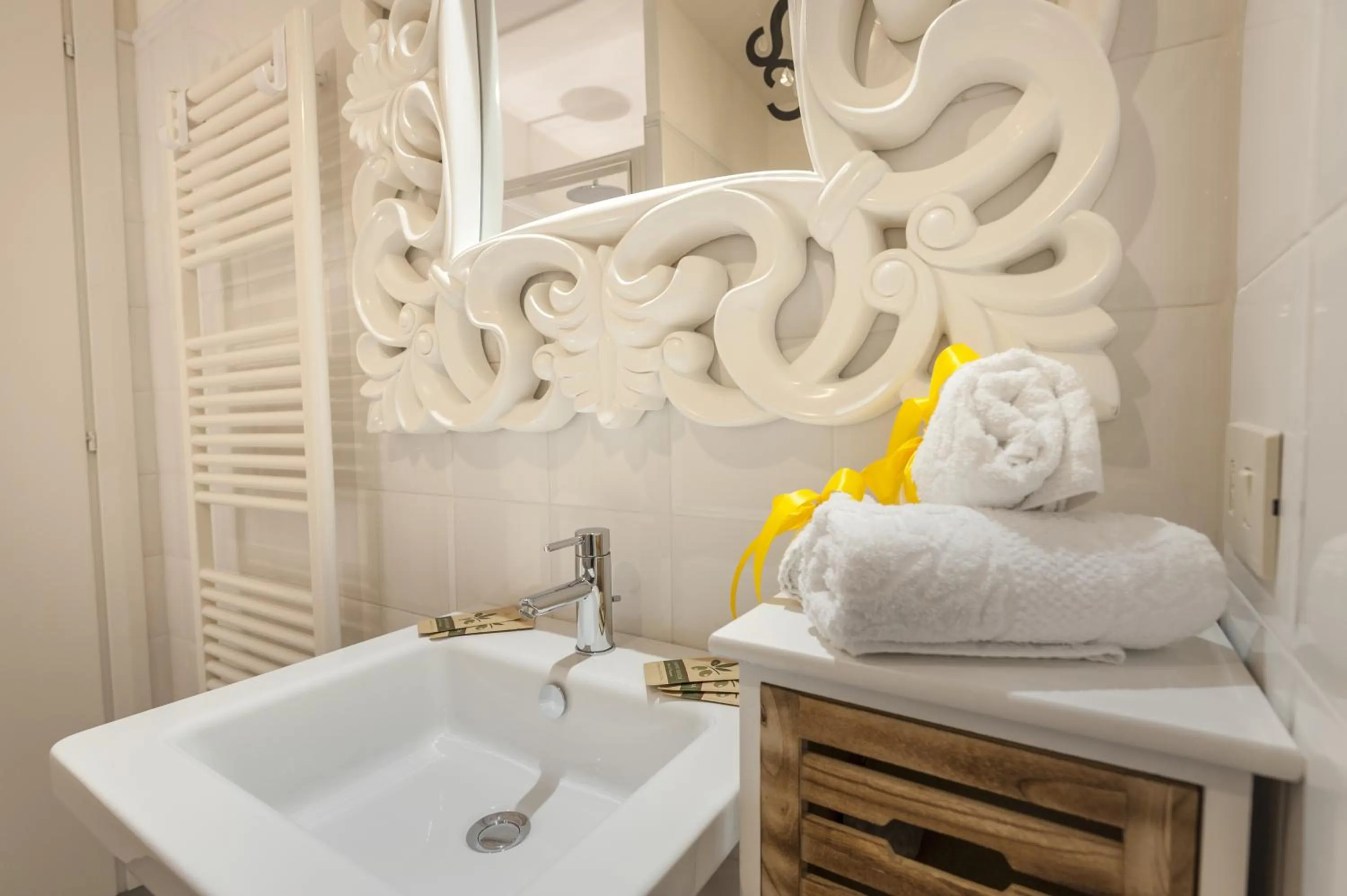Bathroom in Sweet Tuscany