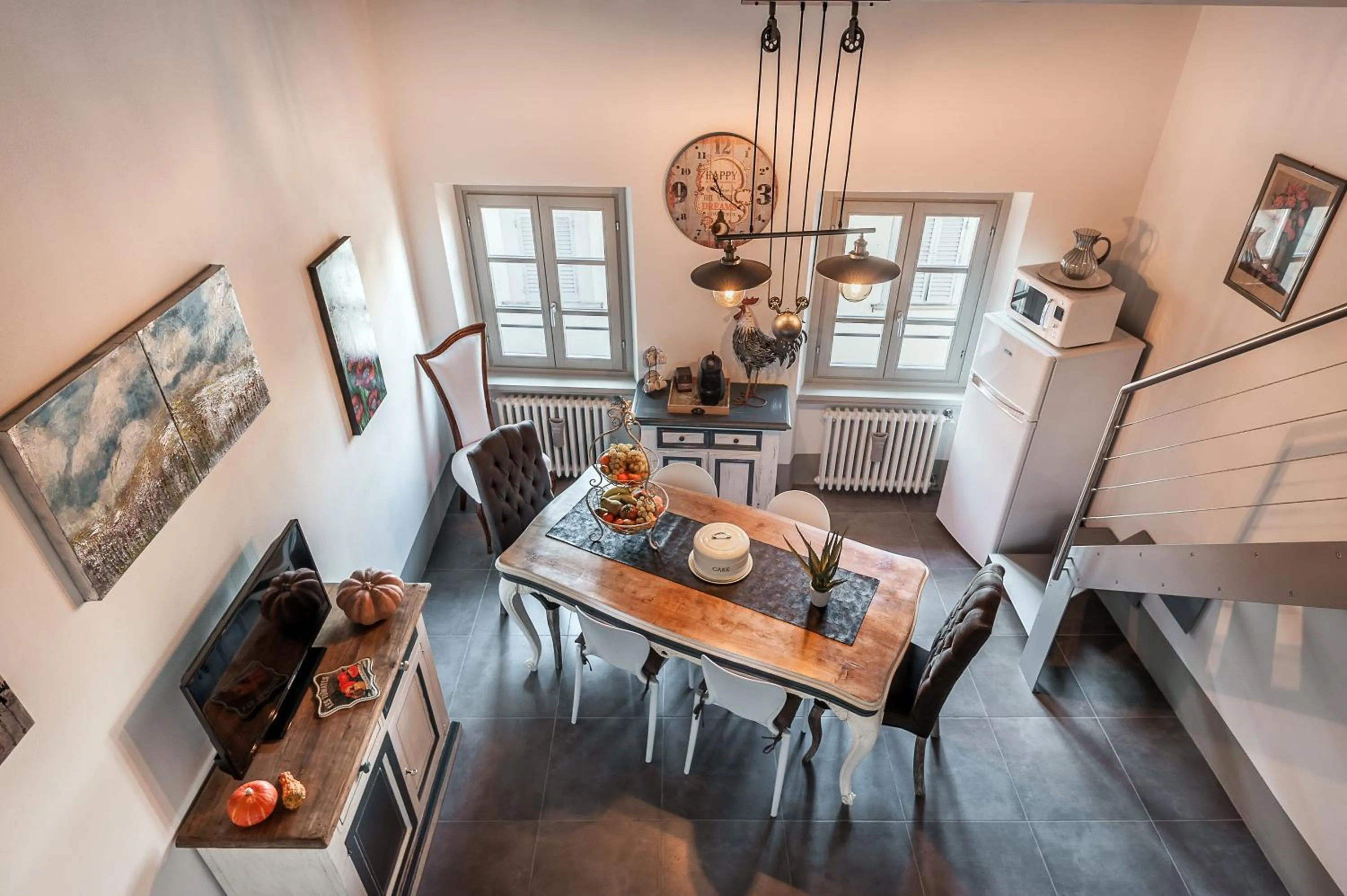 Dining area in Sweet Tuscany