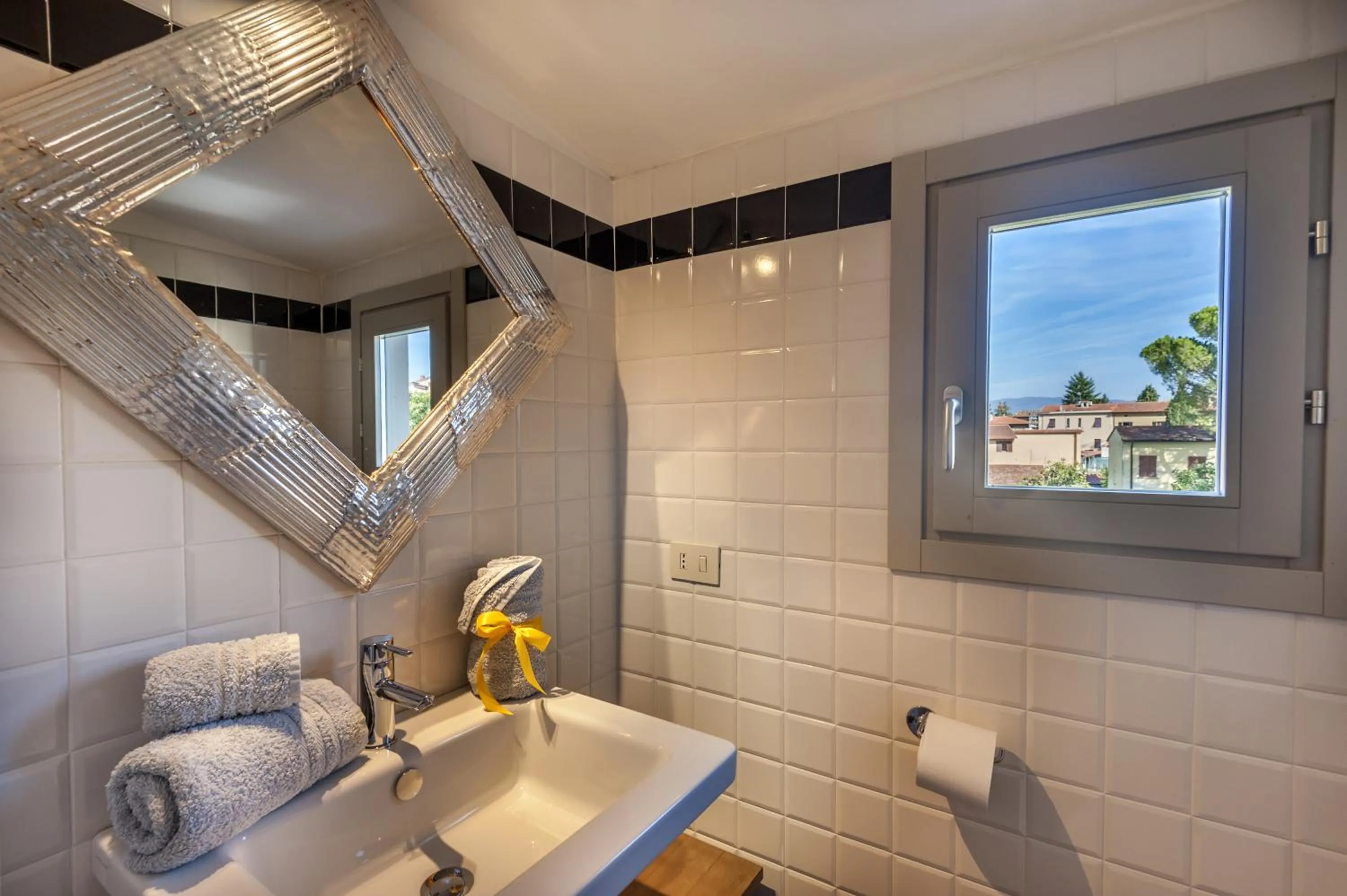 Bathroom in Sweet Tuscany