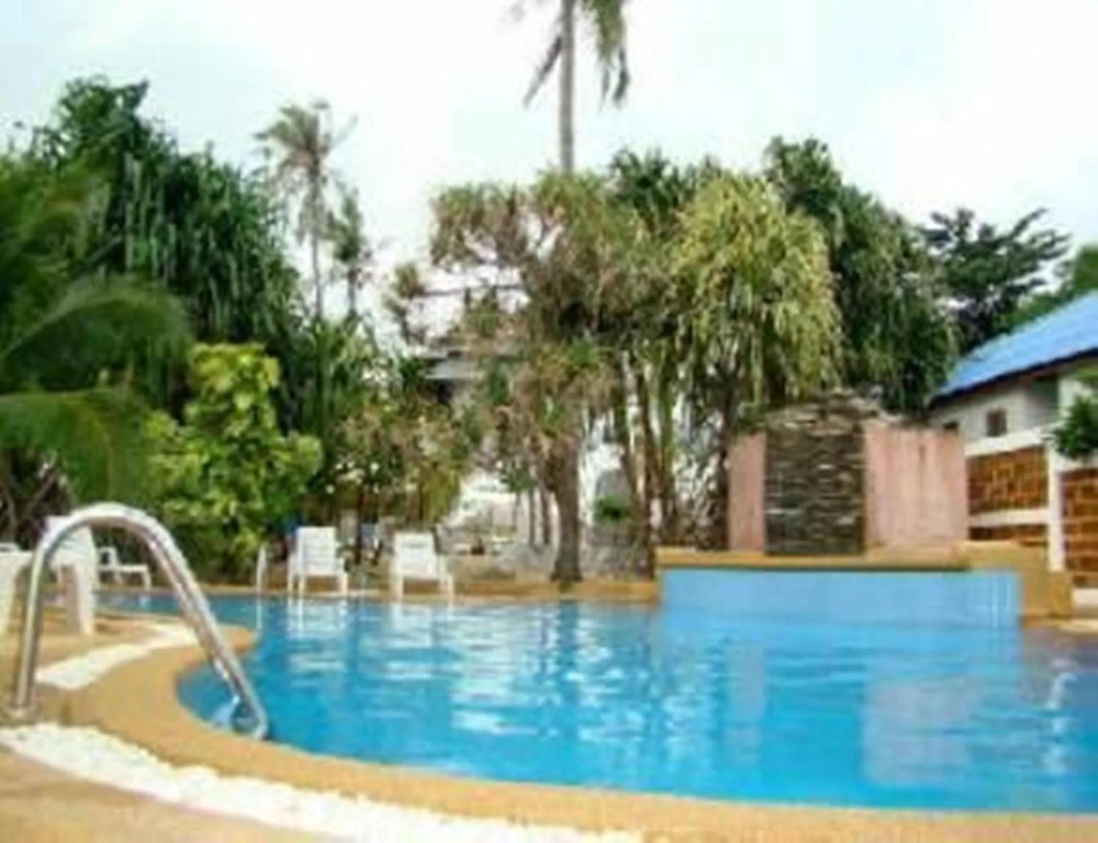 Swimming pool in Marina Villa