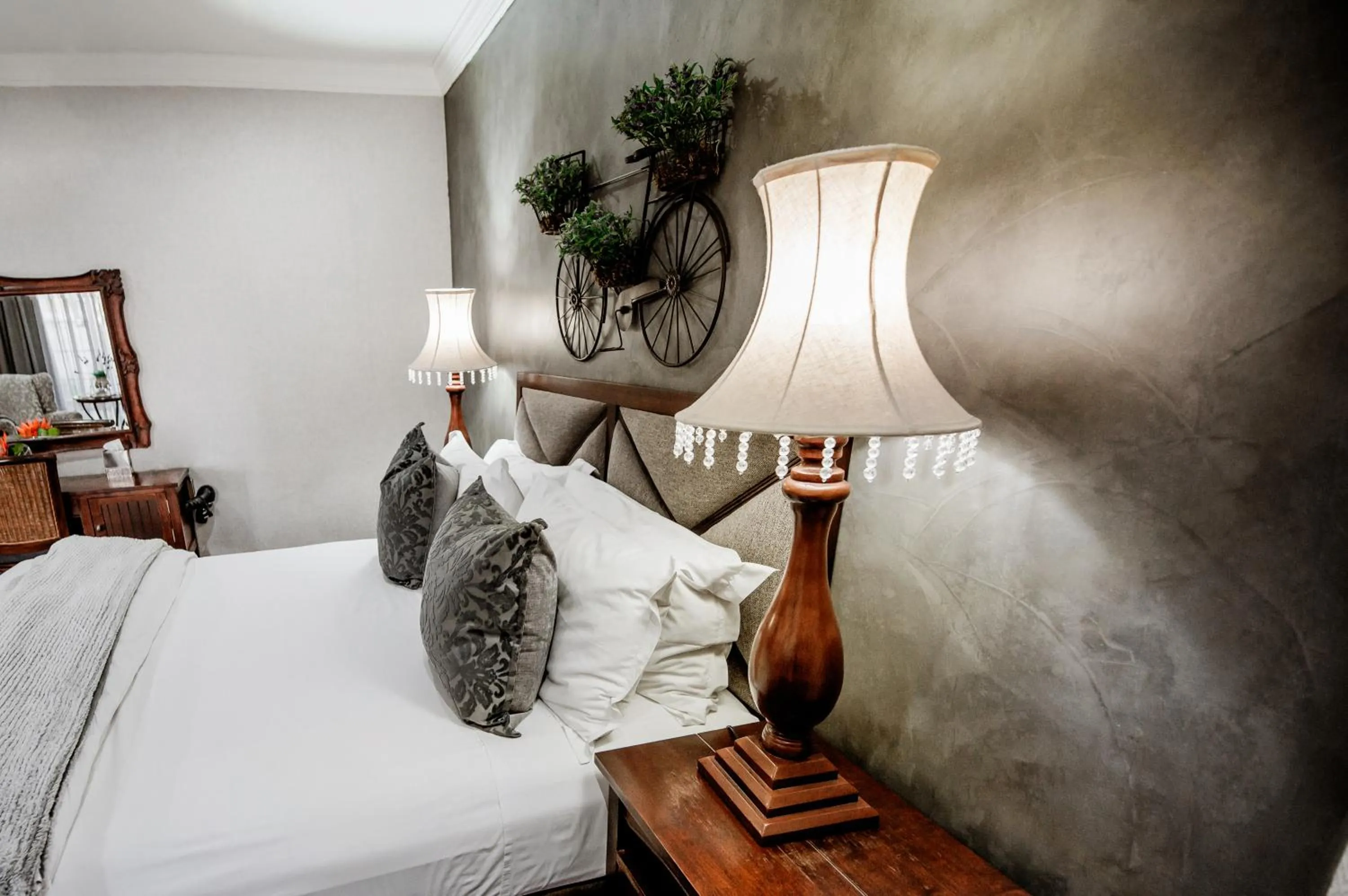 Bed in Opikopi Guest House