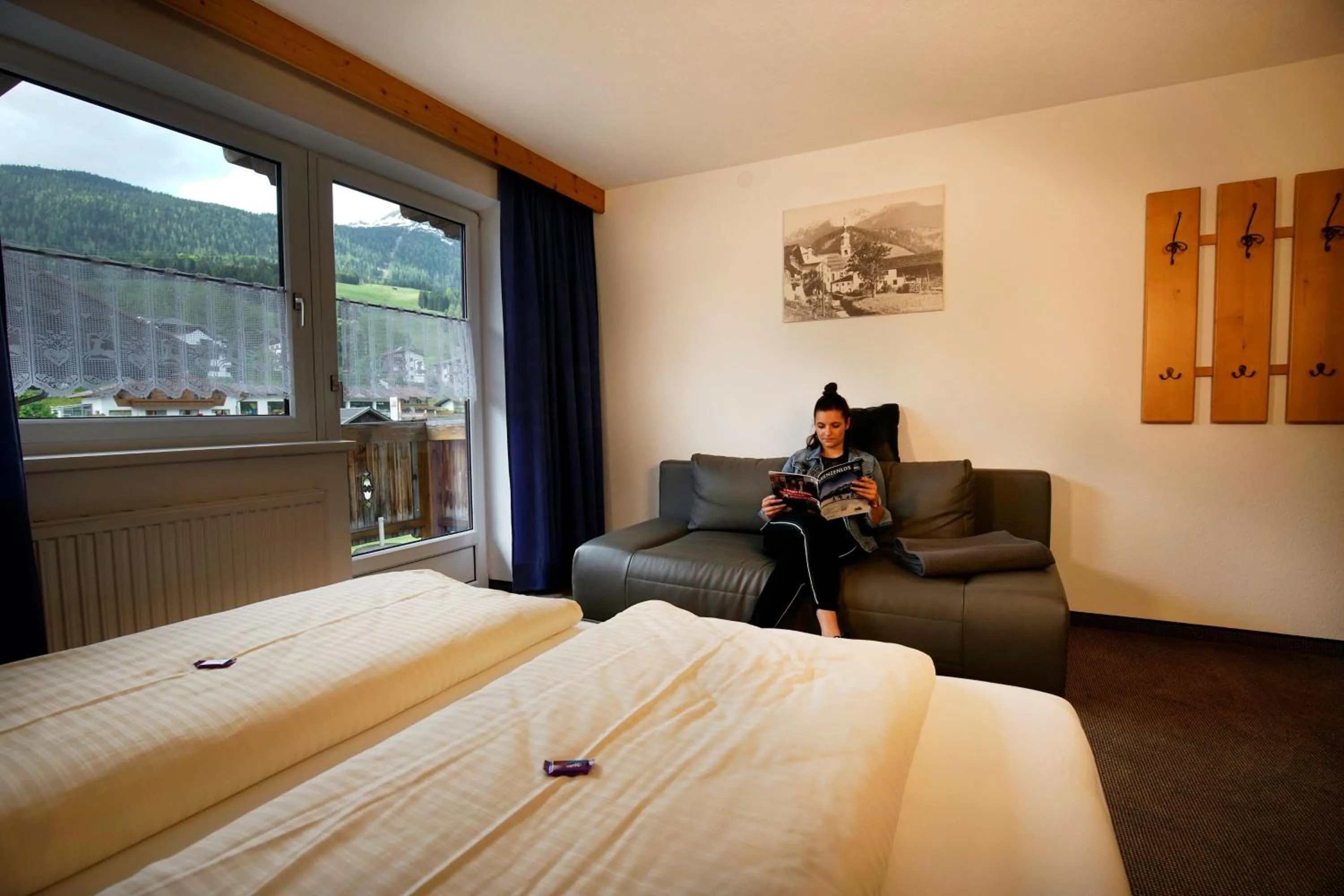 Bedroom, Bed in Alpenstern rooms & suites