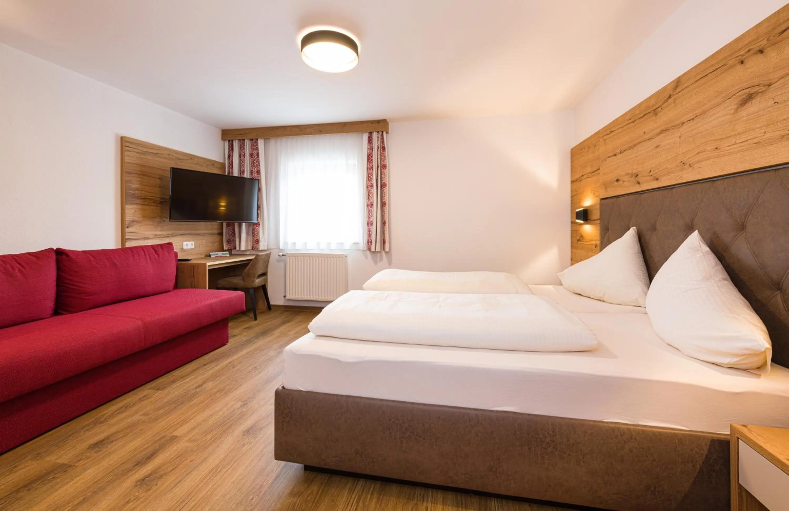 Triple Room in Alpenhotel Ernberg