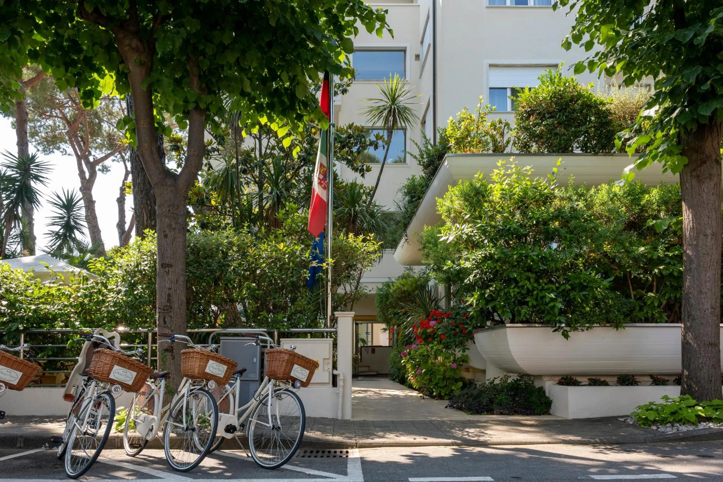 Facade/entrance in Hotel Sylvia