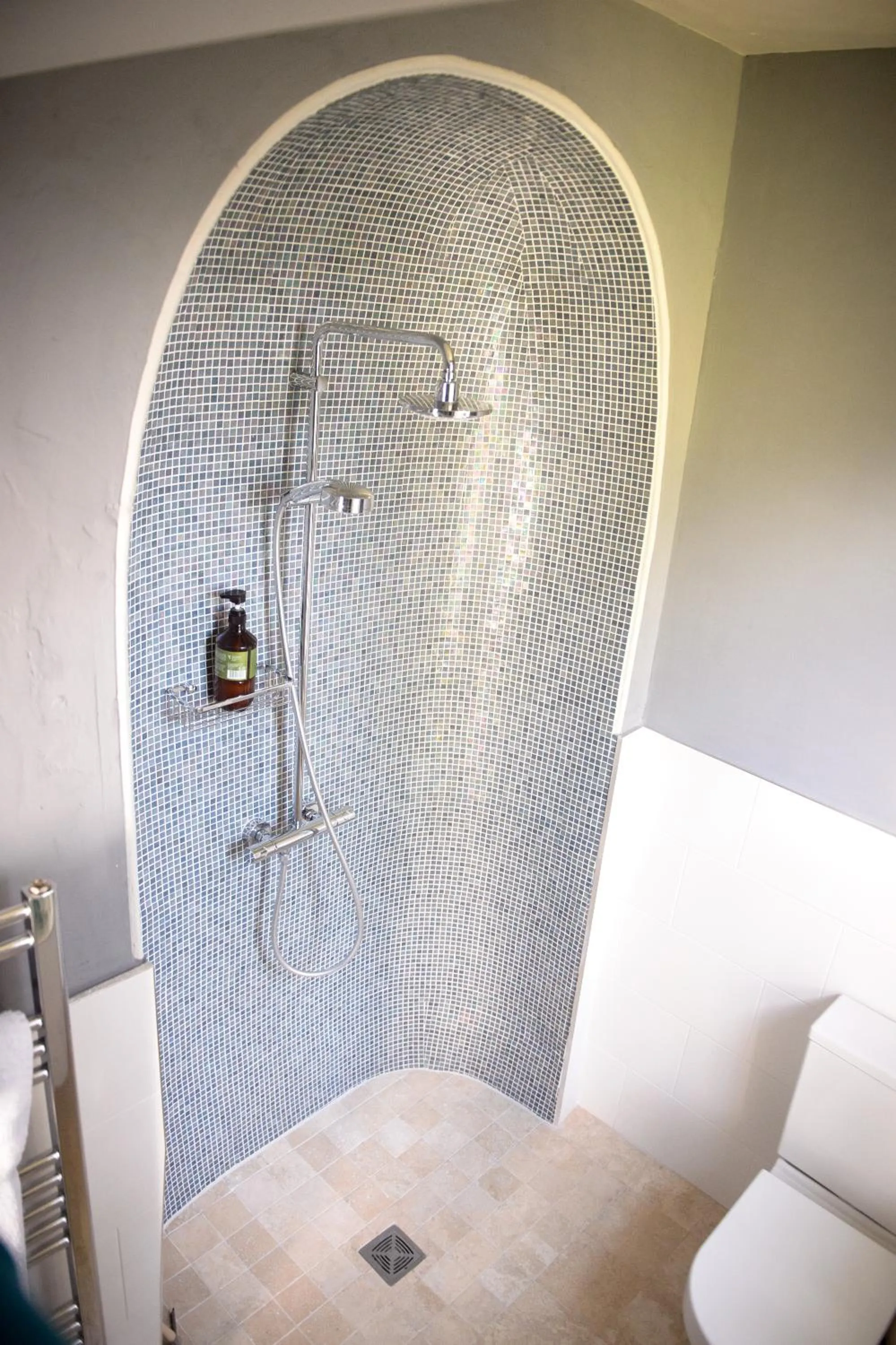 Shower, Bed in Bank House B&B