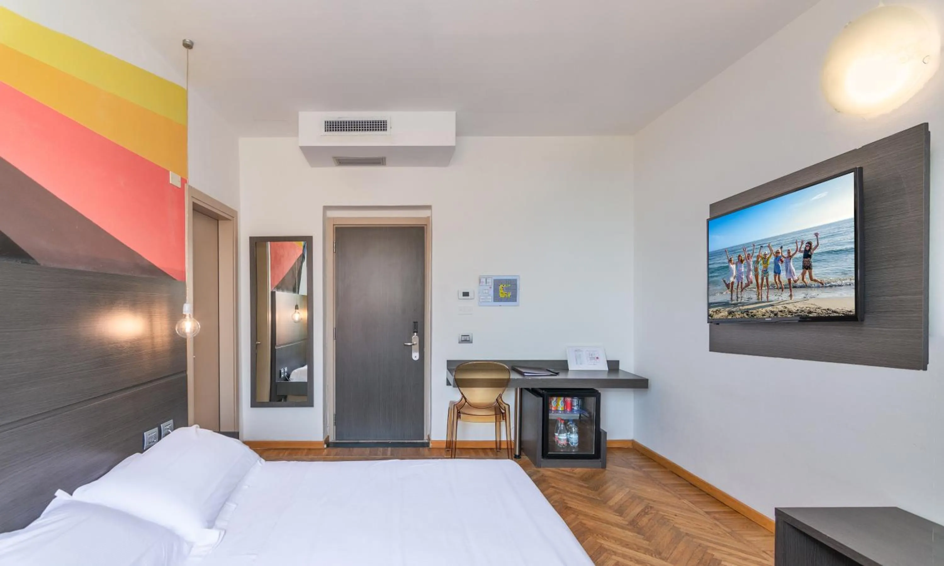 Bed in Hotel Tirreno