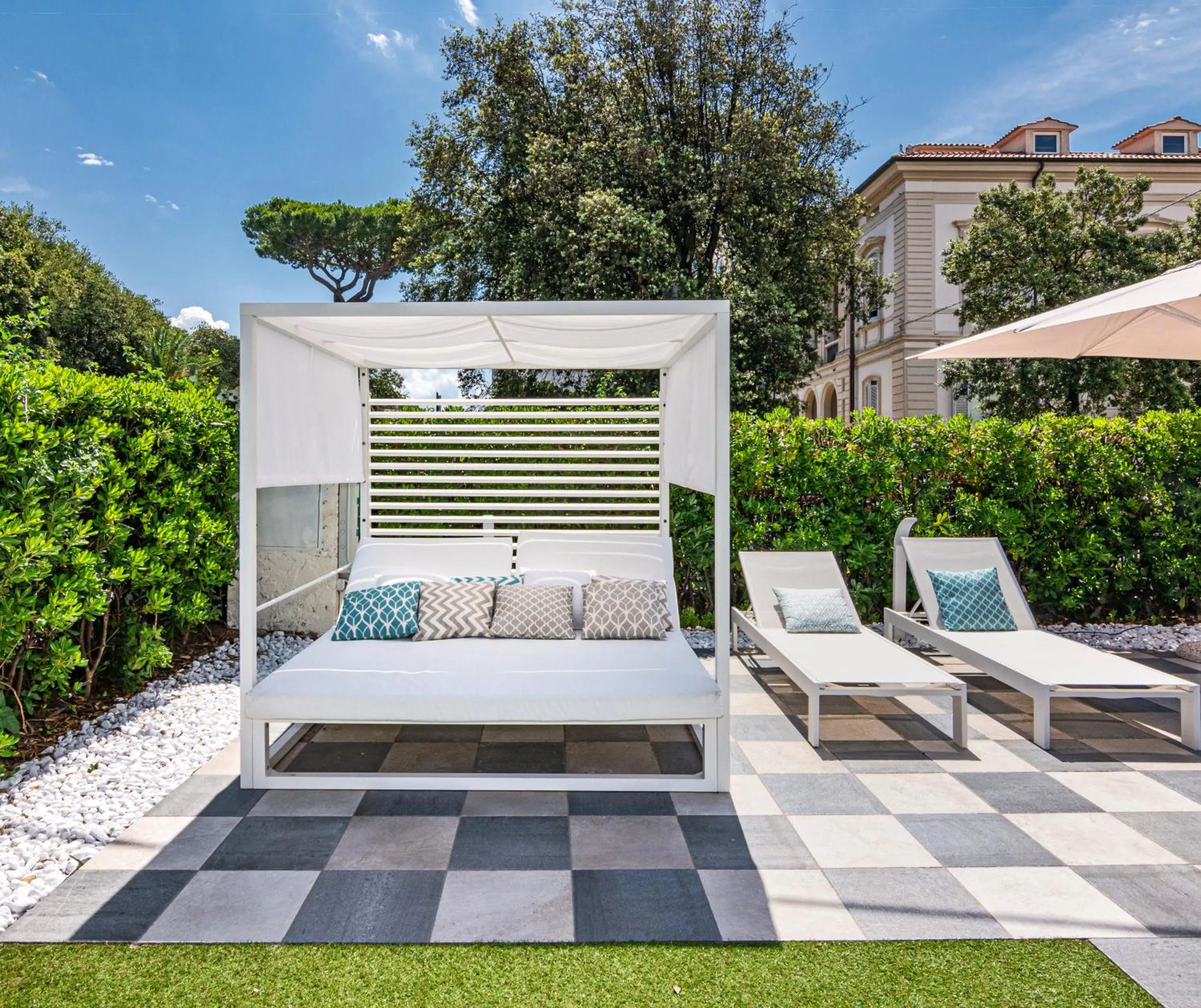 Patio in Hotel Tirreno