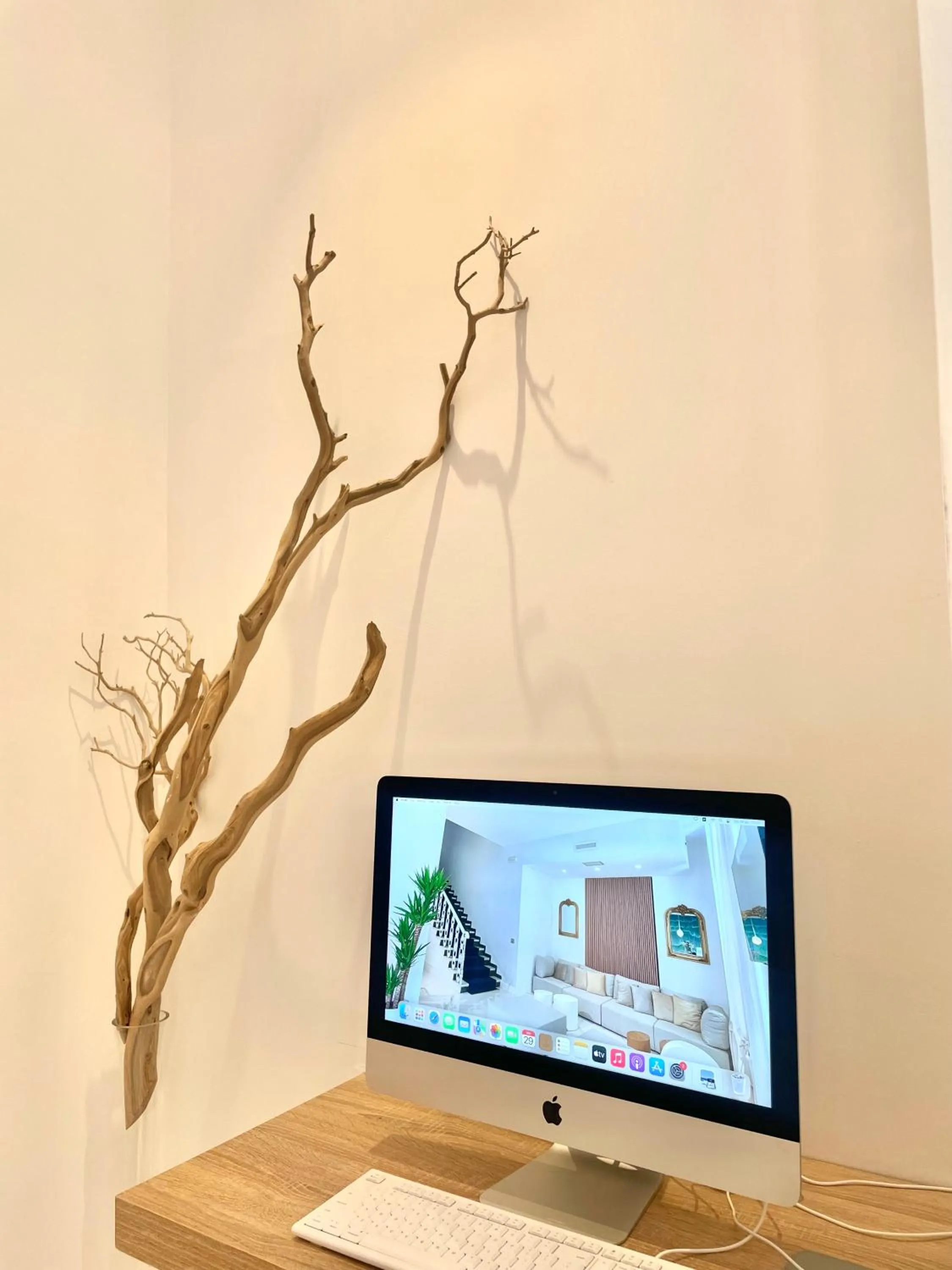 TV and multimedia in Hotel Tirreno