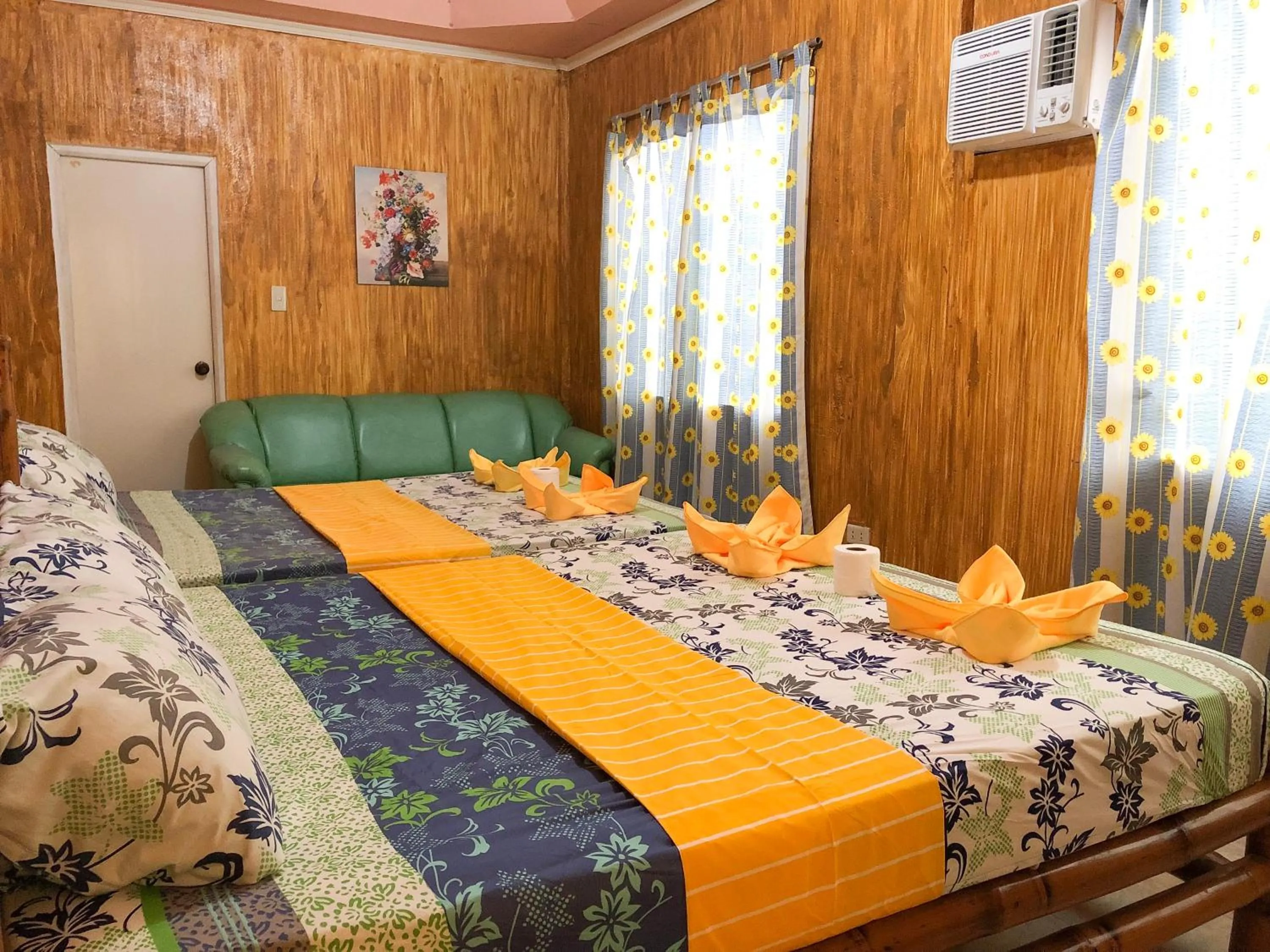 Bed in Ging Ging Homes Alona Beach