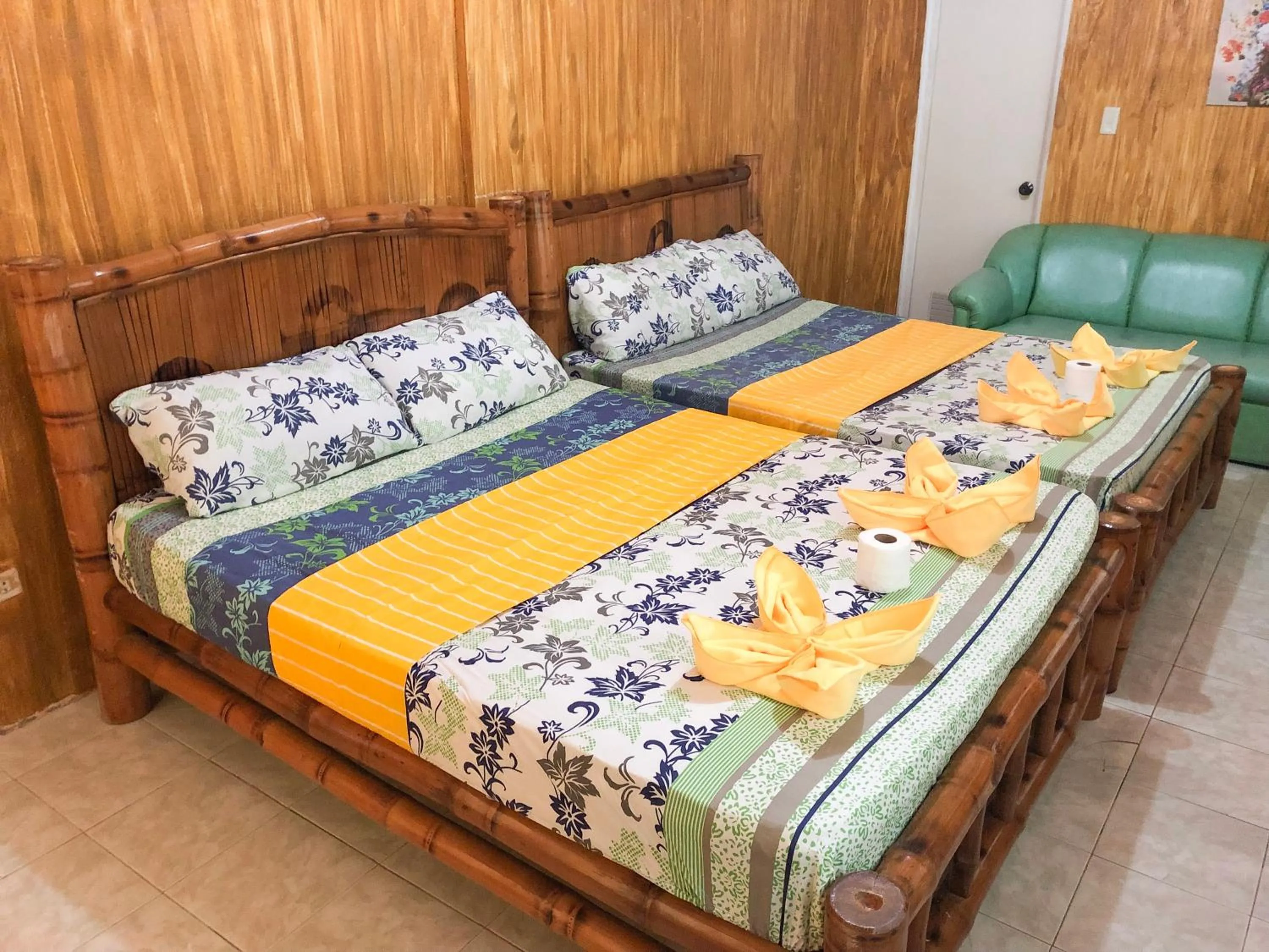 Bed in Ging Ging Homes Alona Beach