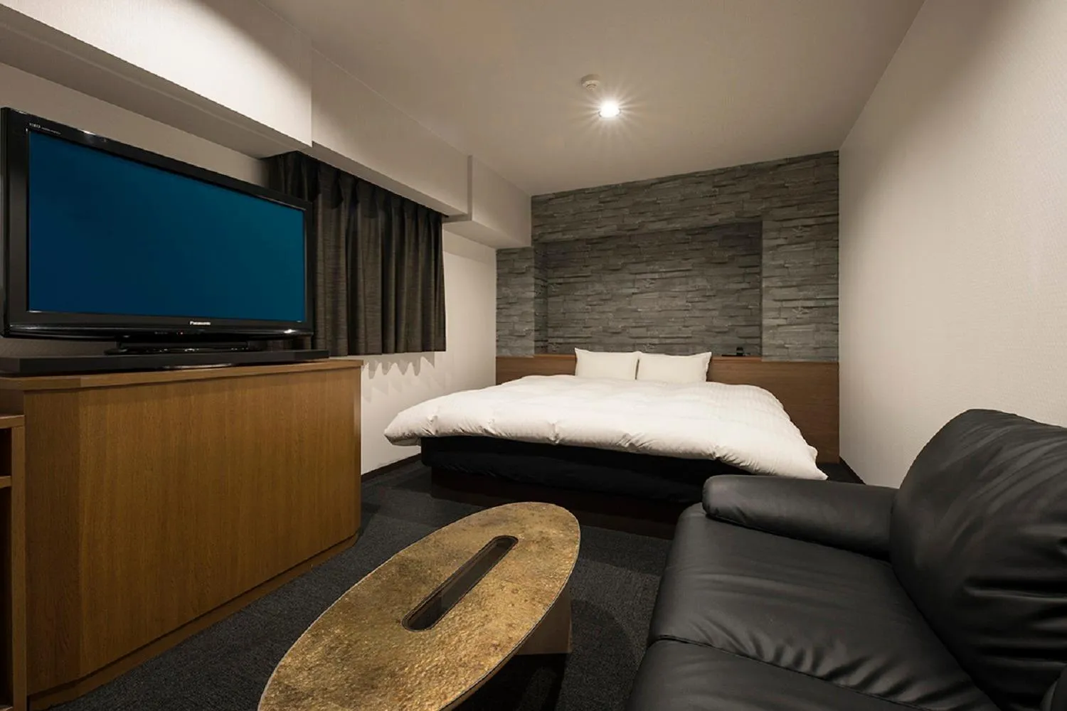 Bed in Nagoyaeki Access Hotel