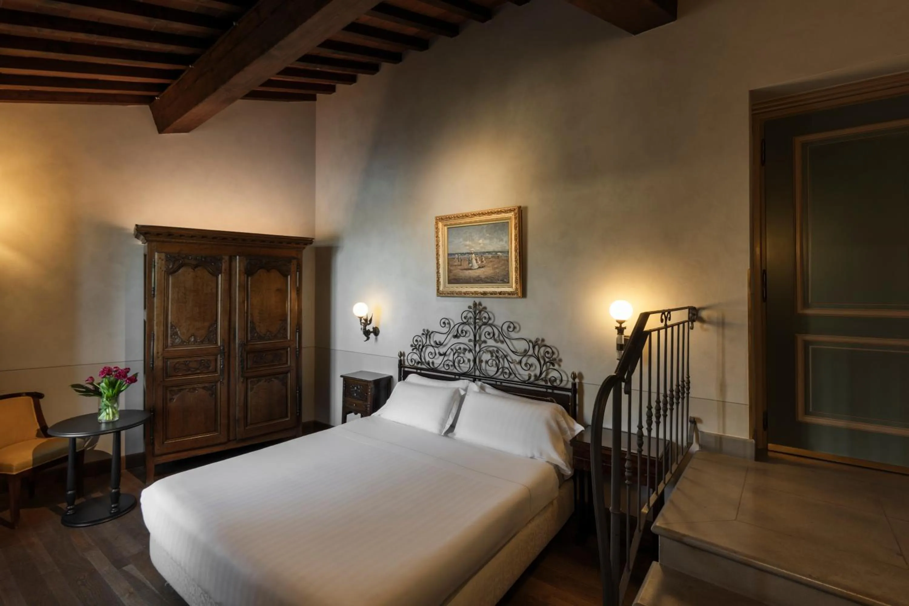 Bedroom, Bed in Hotel Mulino di Firenze - WorldHotels Crafted