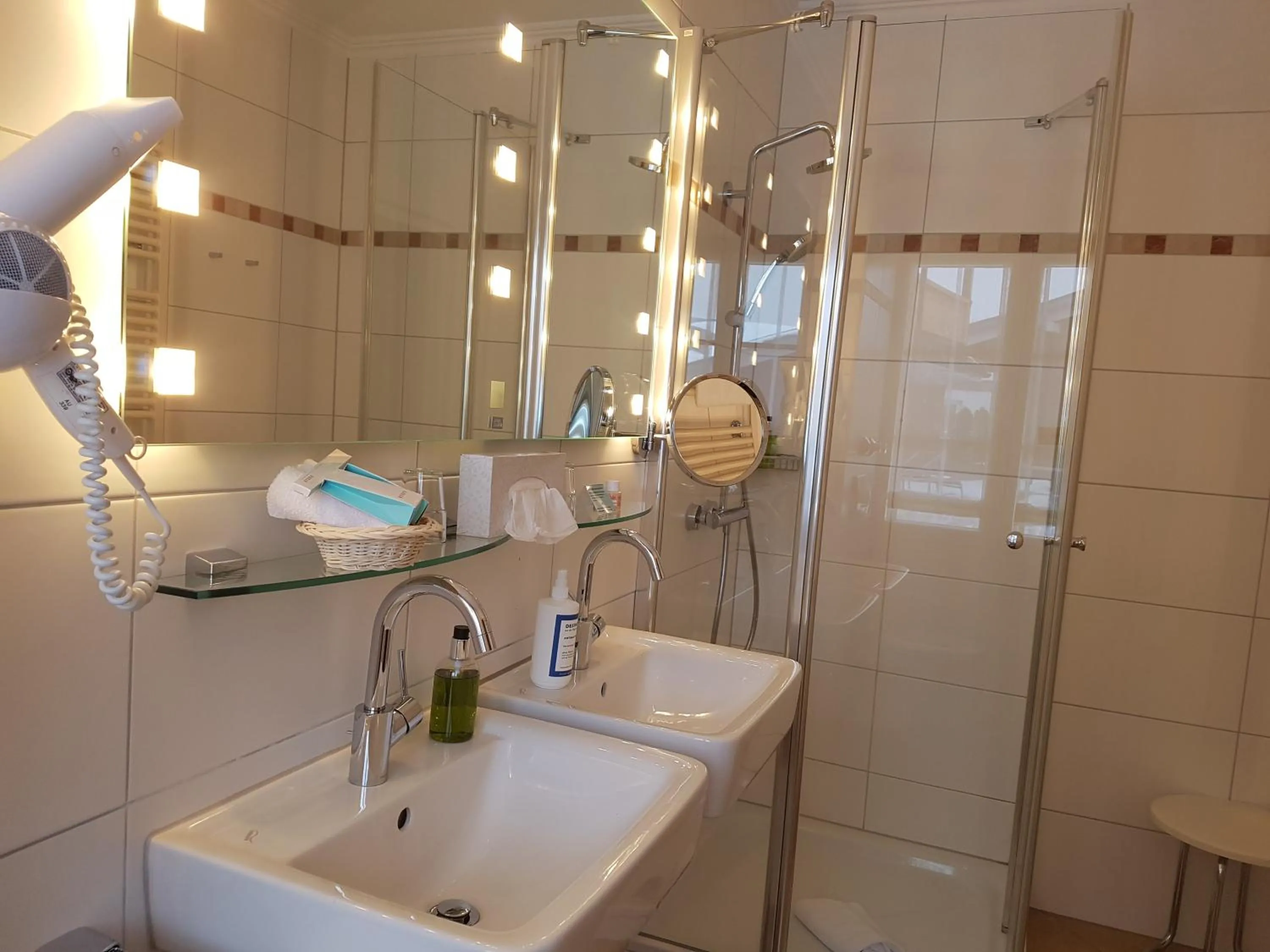 Bathroom in Bio- und Wellnesshotel Alpenblick