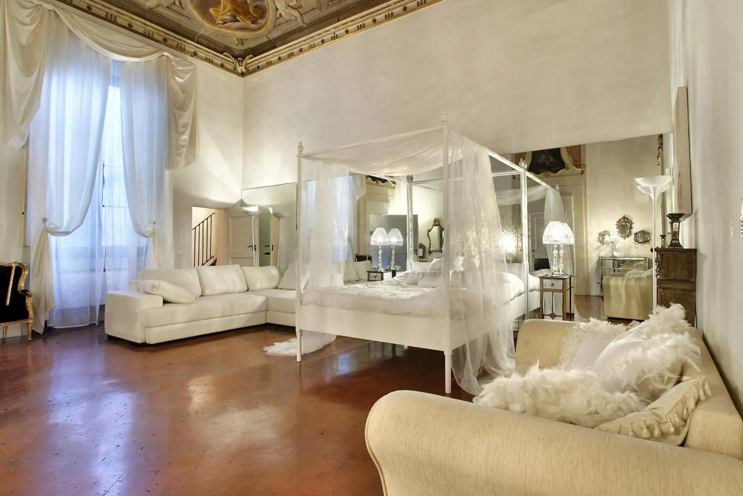 Living room in Palazzo Tolomei - Residenza D'Epoca