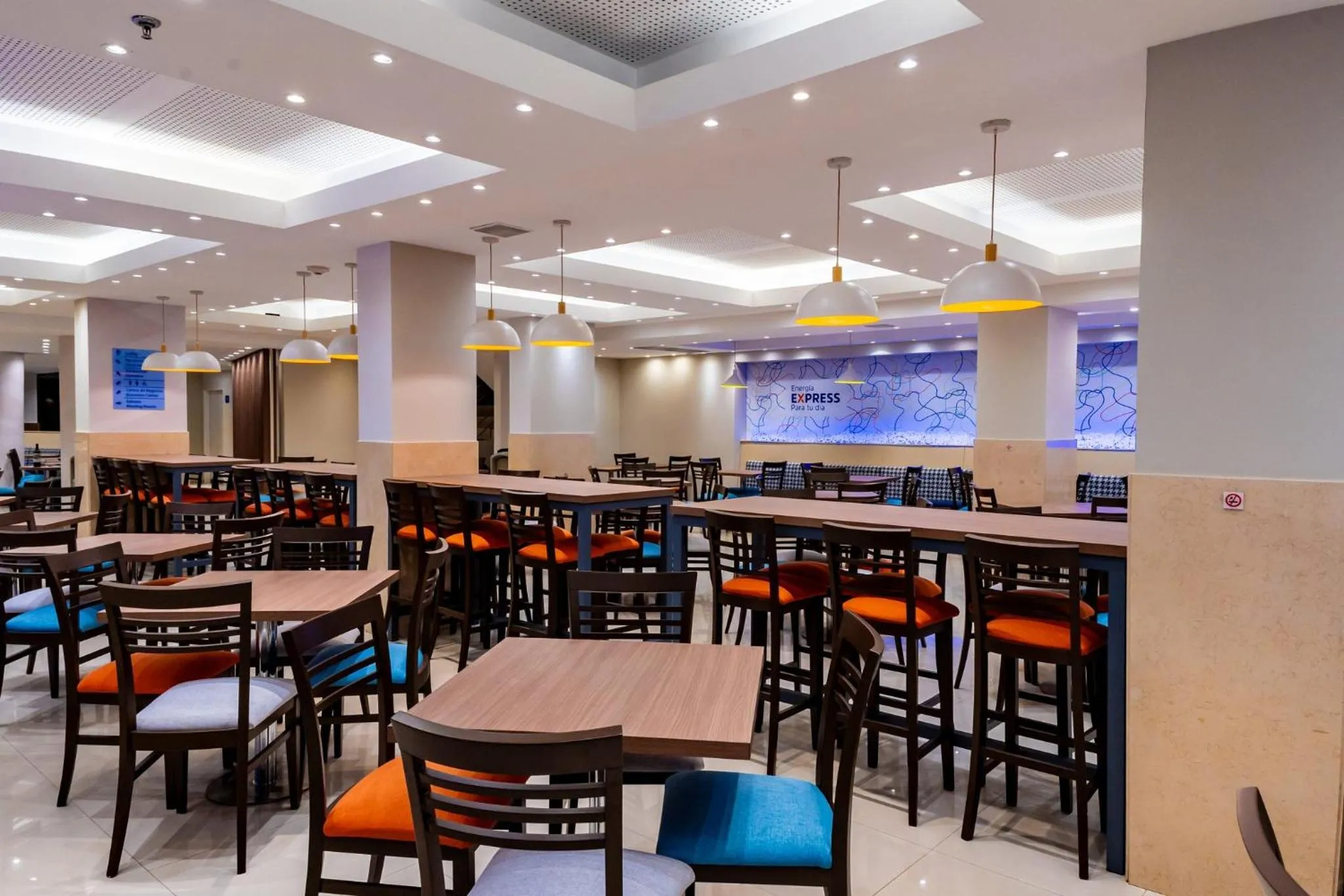 Breakfast in Holiday Inn Express Rosario by IHG