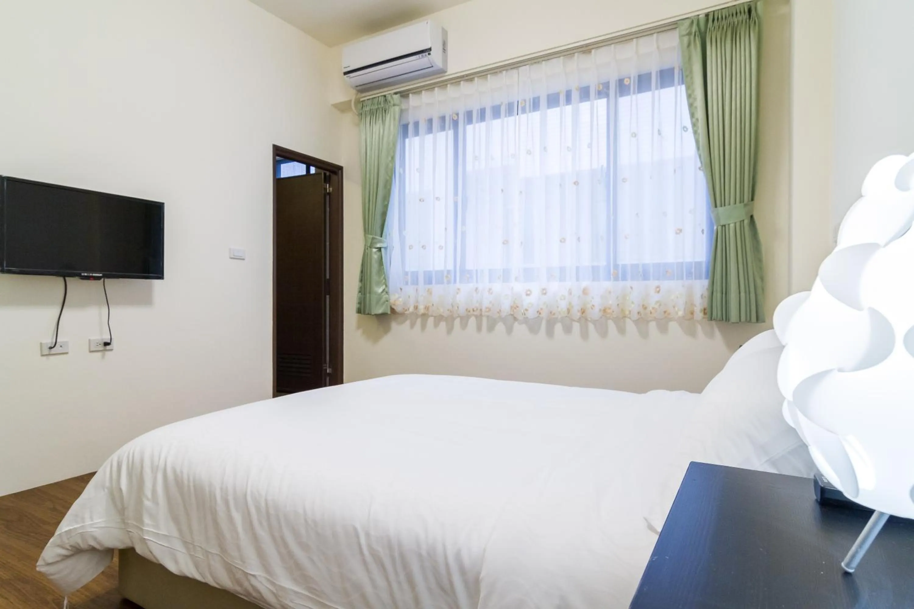 bunk bed, Bed in Wendy's home Toucheng Mansion B