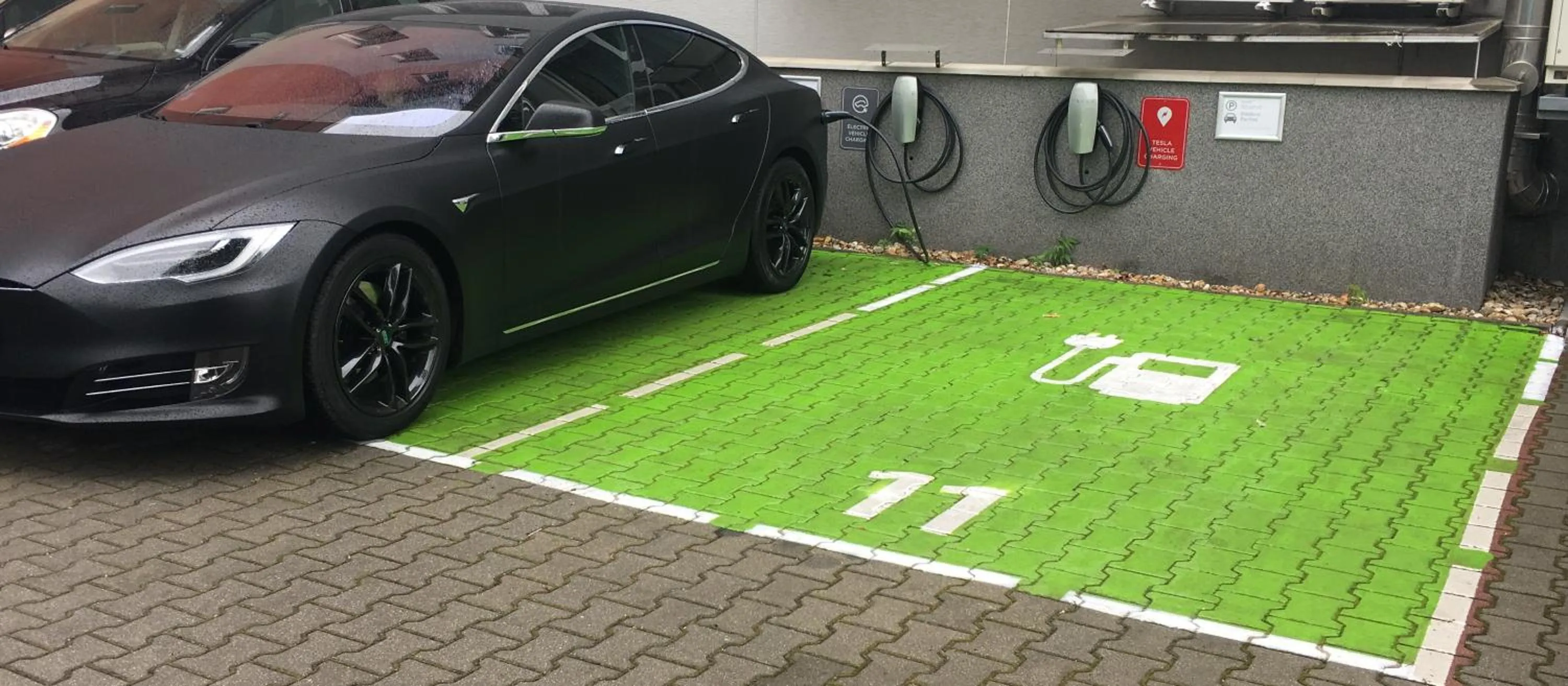 Patio in PREMIUM Business Hotel Bratislava