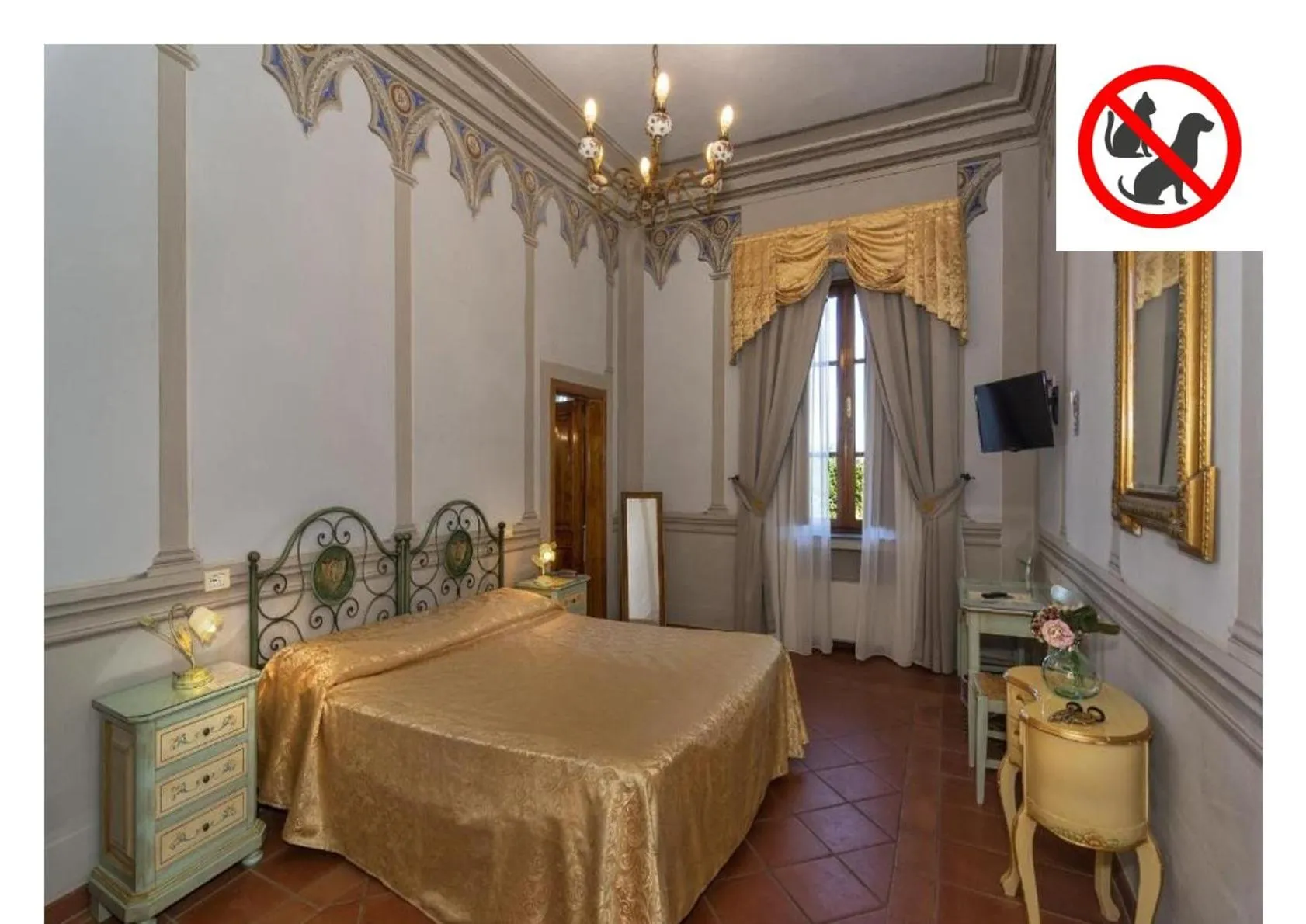 Bed in Hotel Villa Cheli