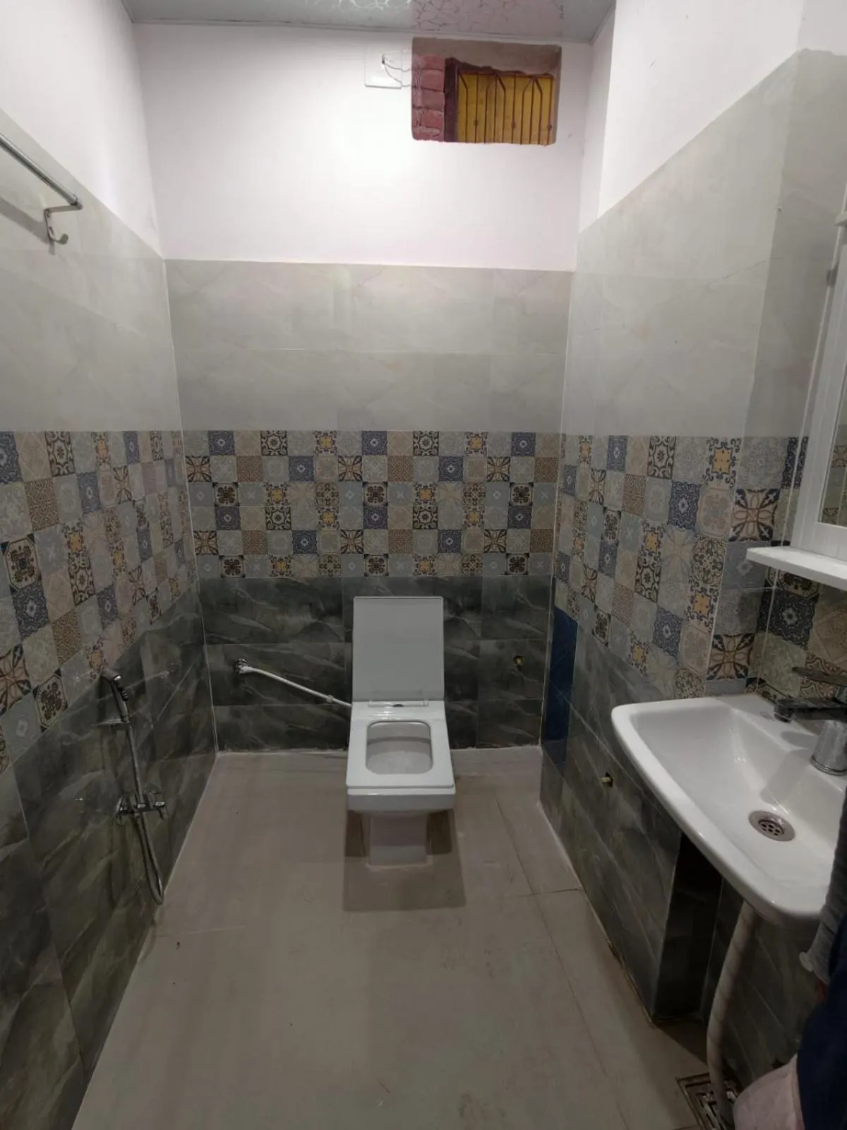 Toilet in Maurya Royal