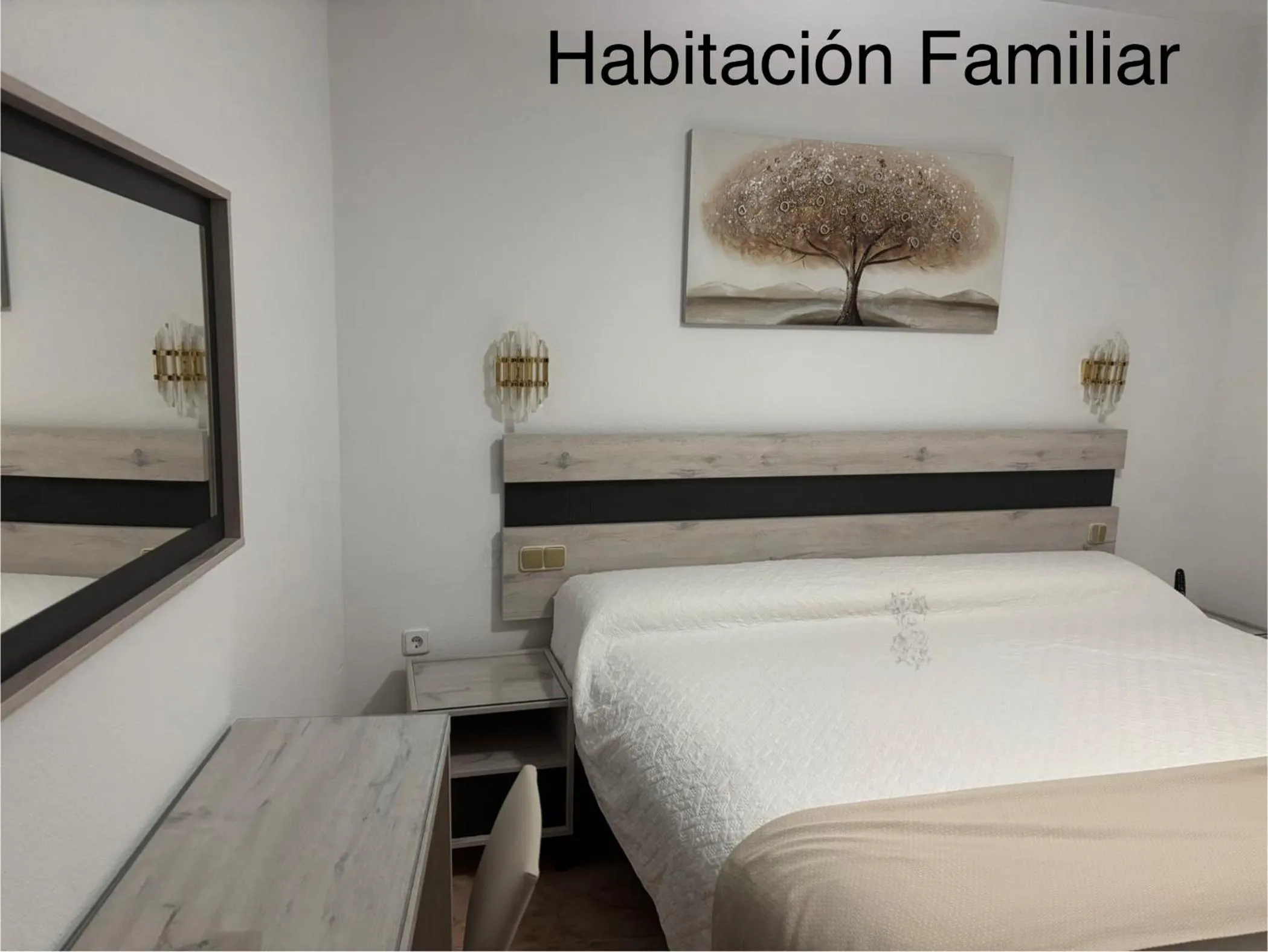 Photo of the whole room, Bed in Hotel Praderón