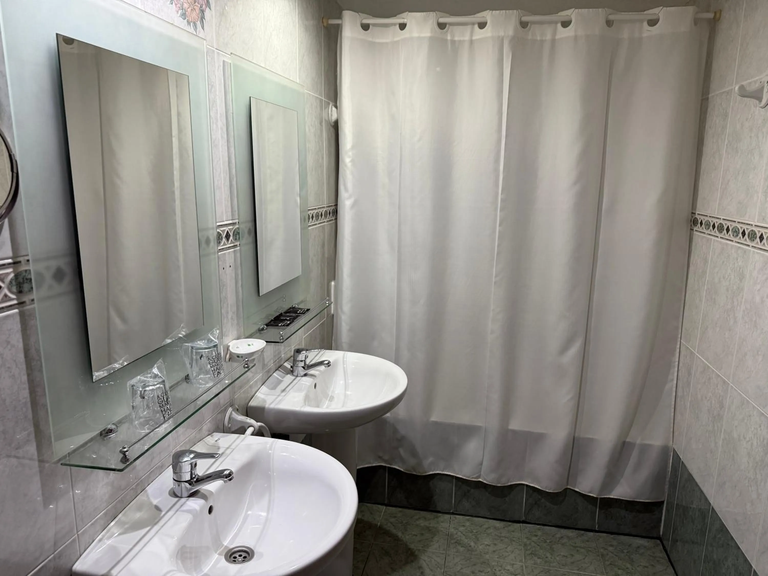 Bathroom in Hotel Praderón