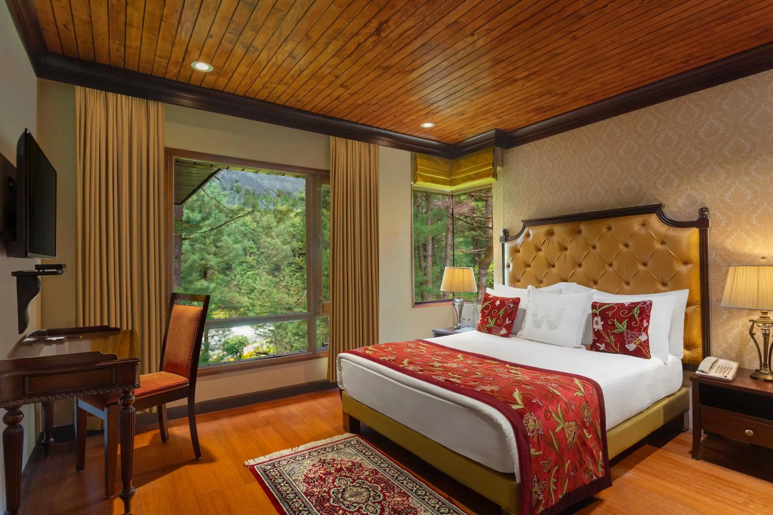 Bedroom, Bed in Welcomhotel by ITC Hotels, Pine N Peak, Pahalgam