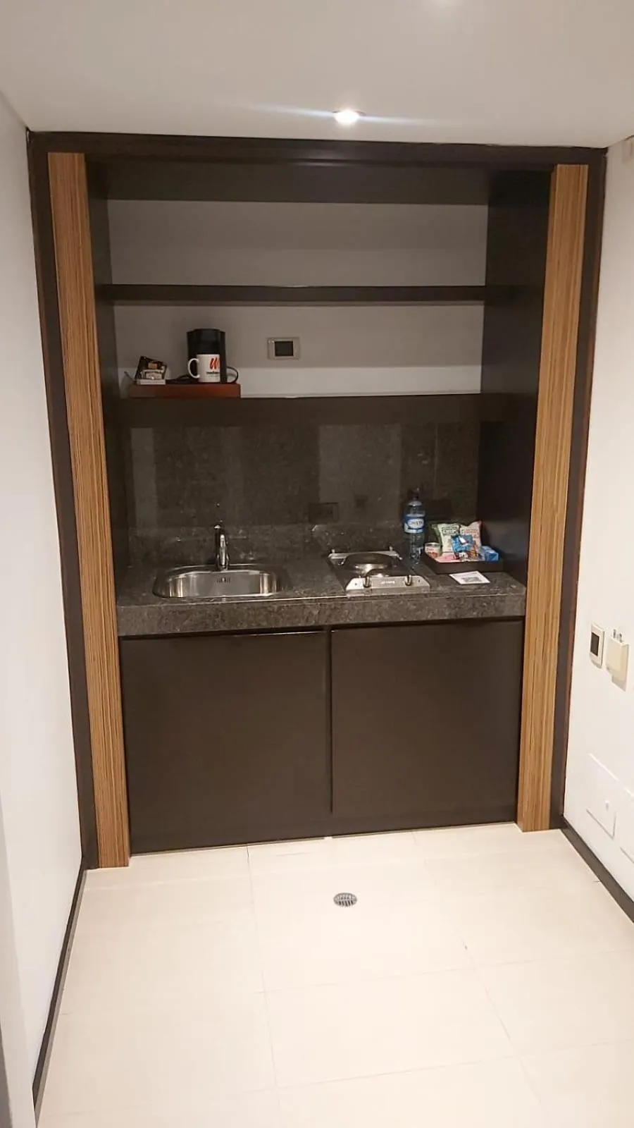 kitchen in Hotel Madisson Inn Luxury By GEH Suites