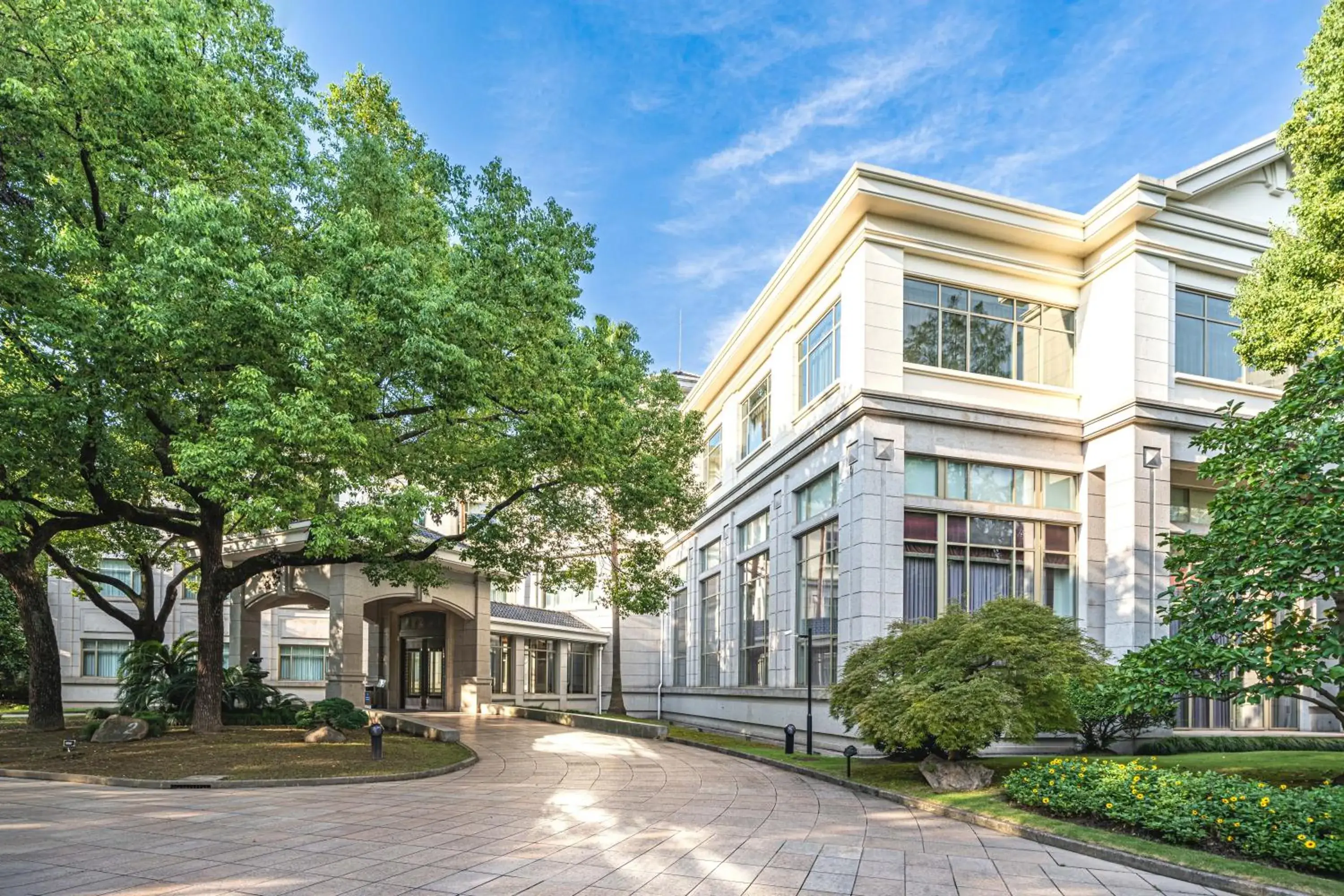 Superior Double or Twin Room in Hong Qiao State Guest House Superior Double or Twin Room in Hong Qiao State Guest House