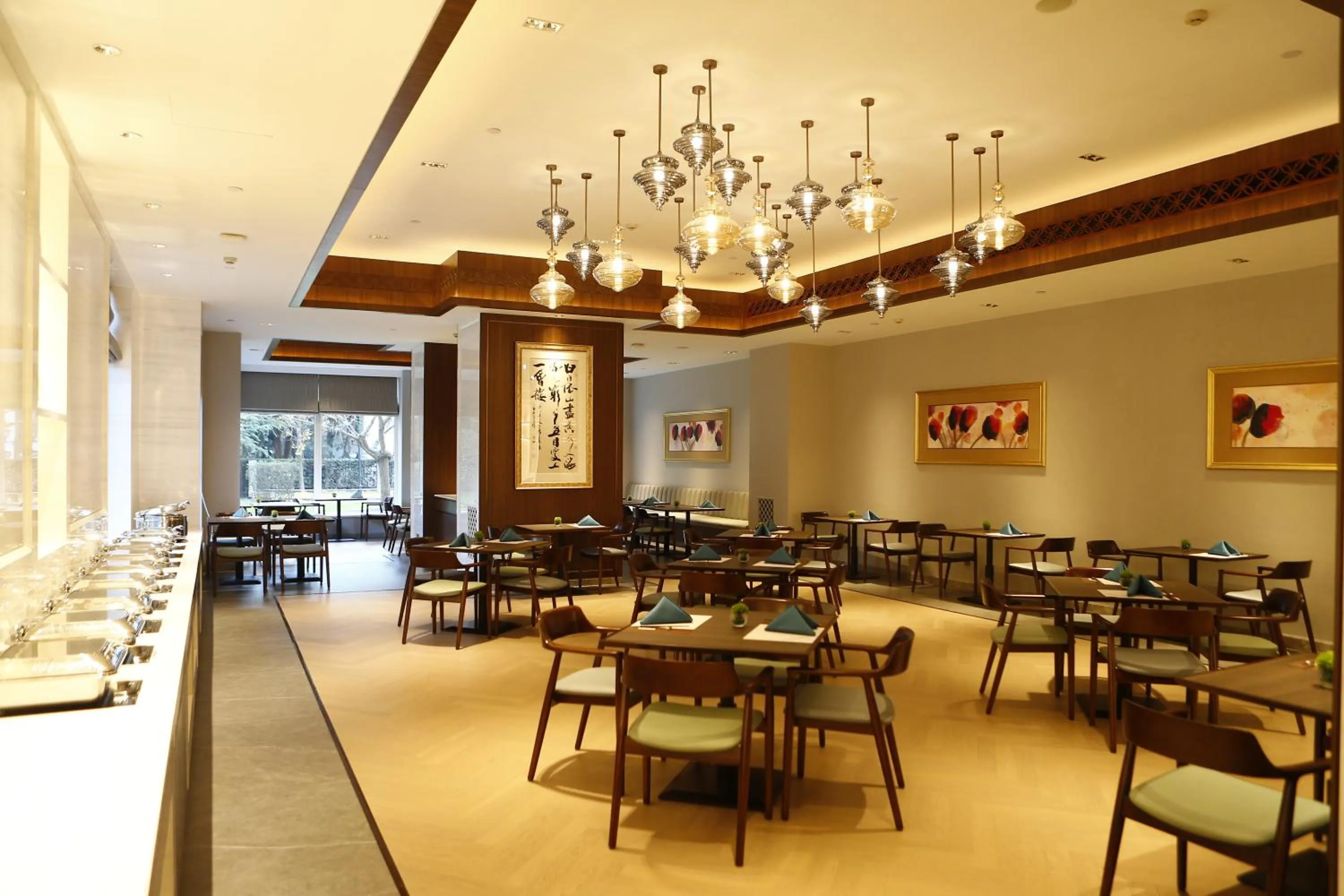 Restaurant/places to eat in Hong Qiao State Guest House