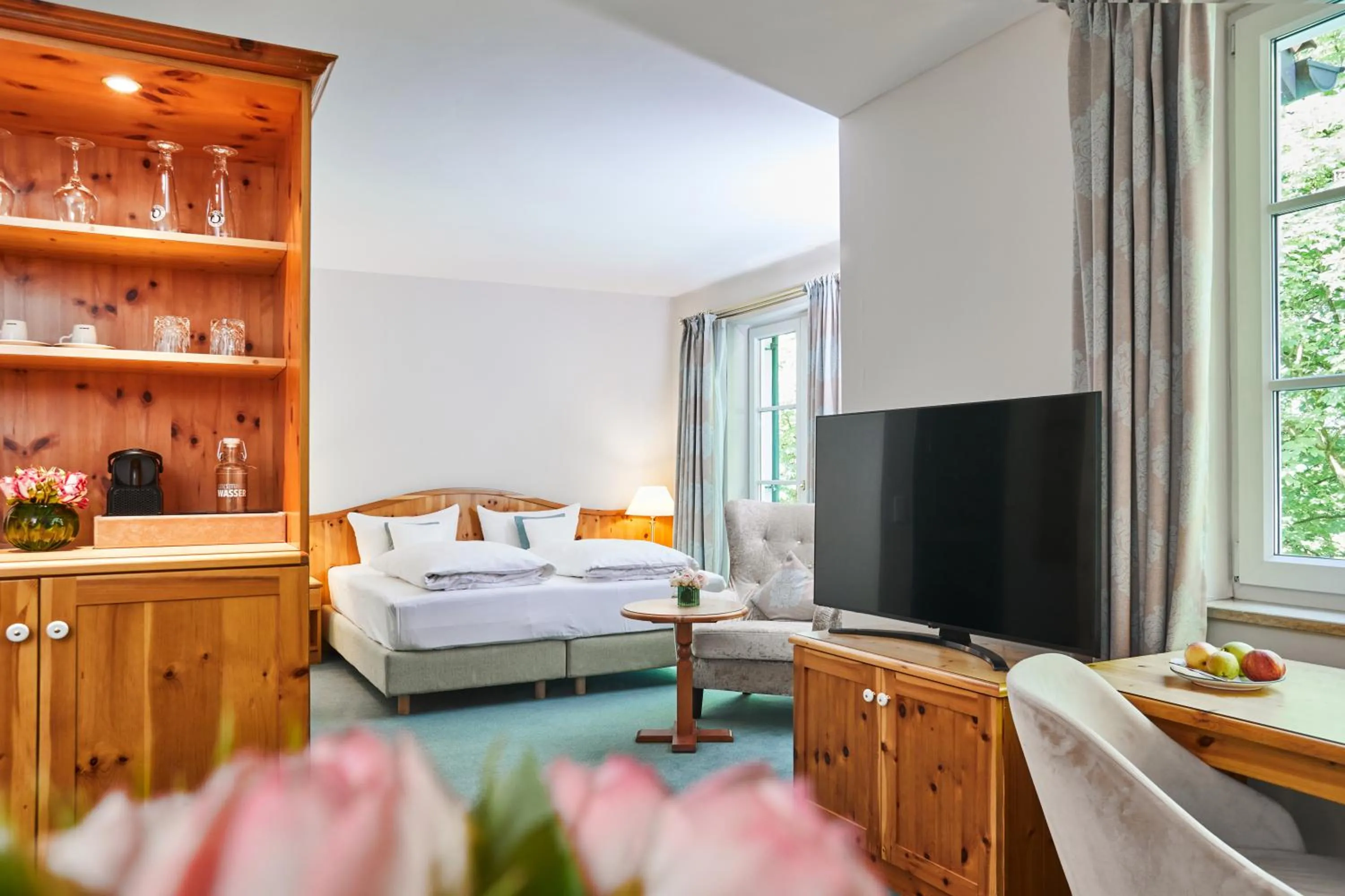 Photo of the whole room, Bed in Hotel Freisinger Hof