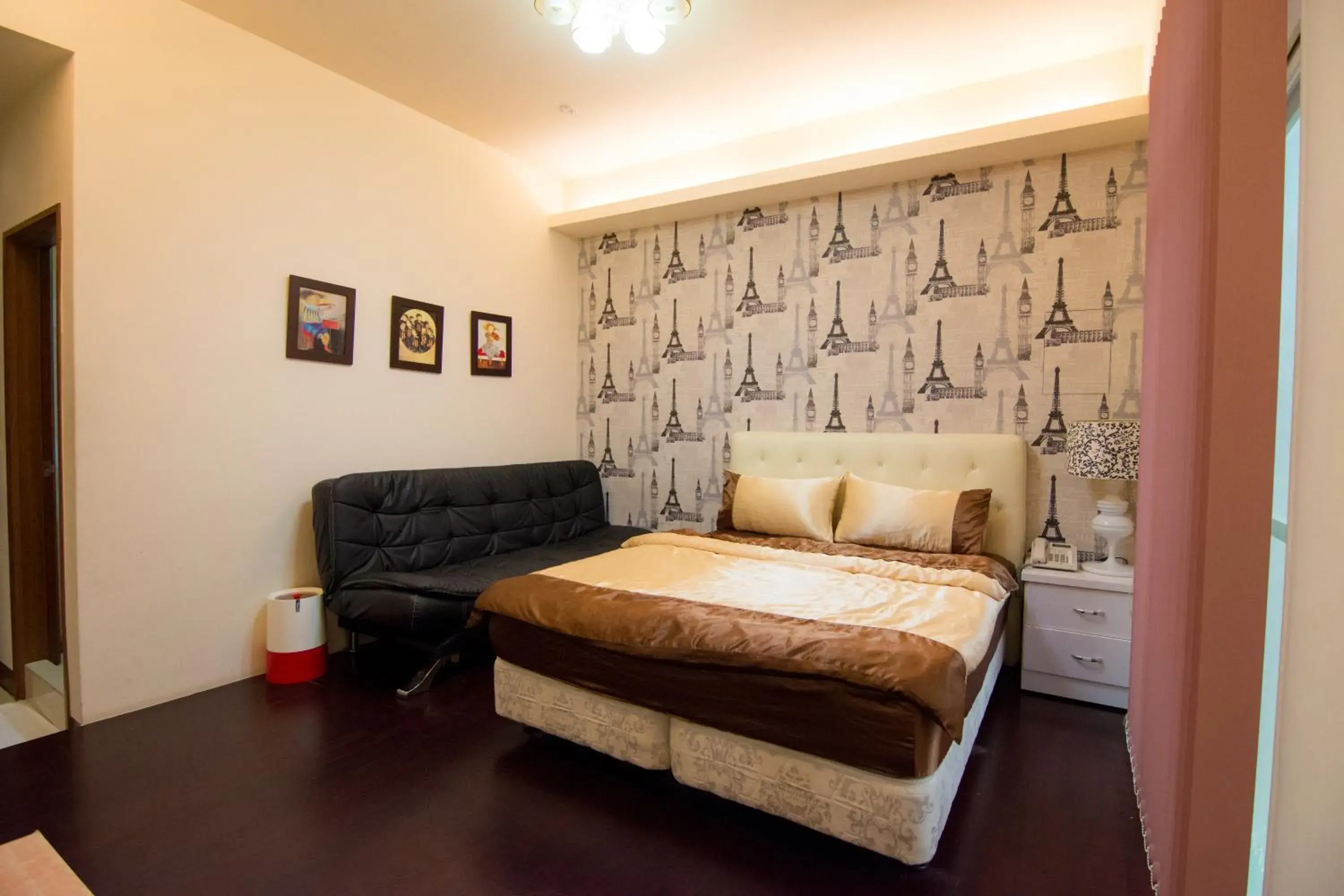 Small Double Room in Days Good Guest House Small Double Room in Days Good Guest House