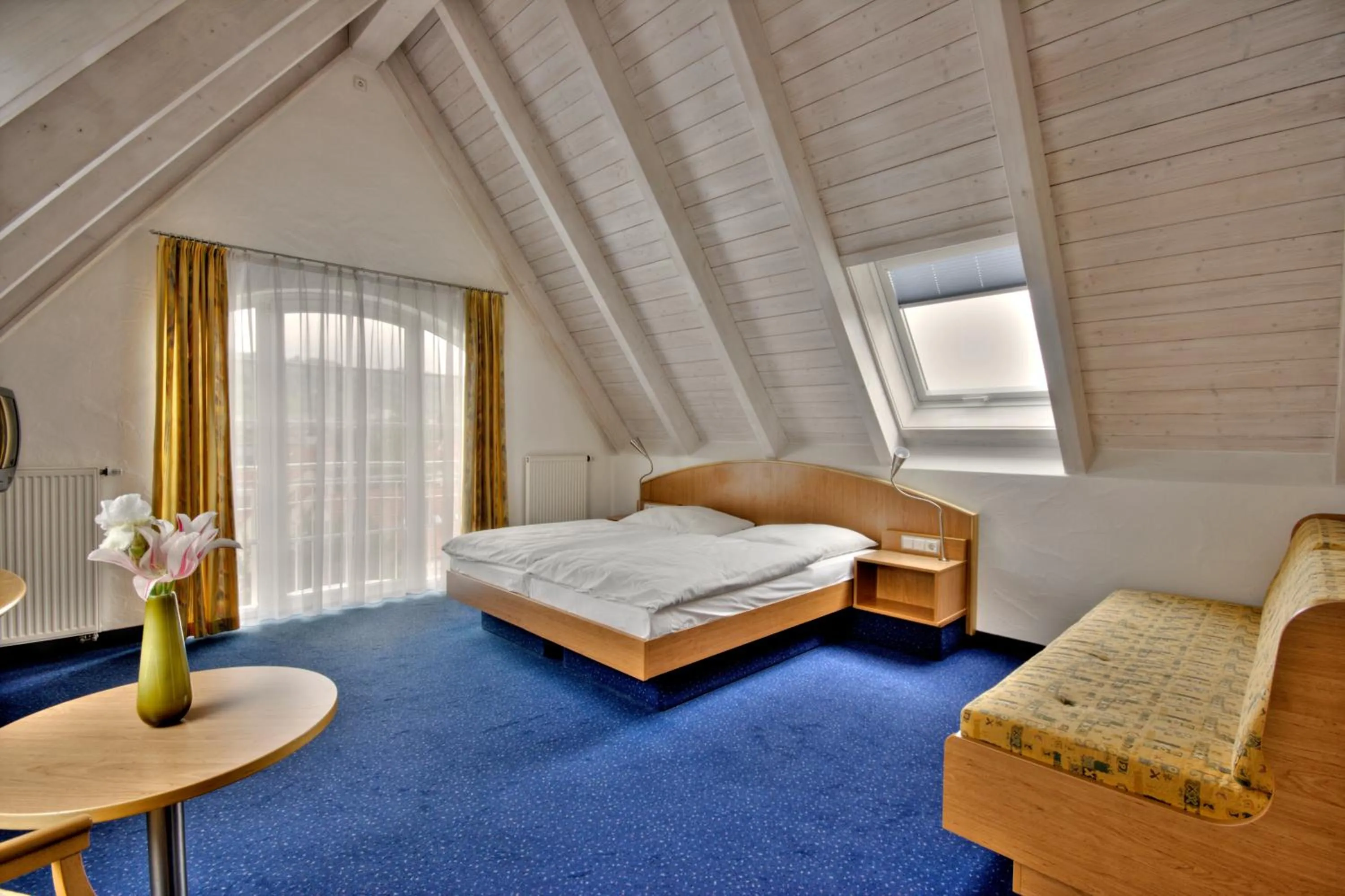 Bed in Landgasthof Hirsch