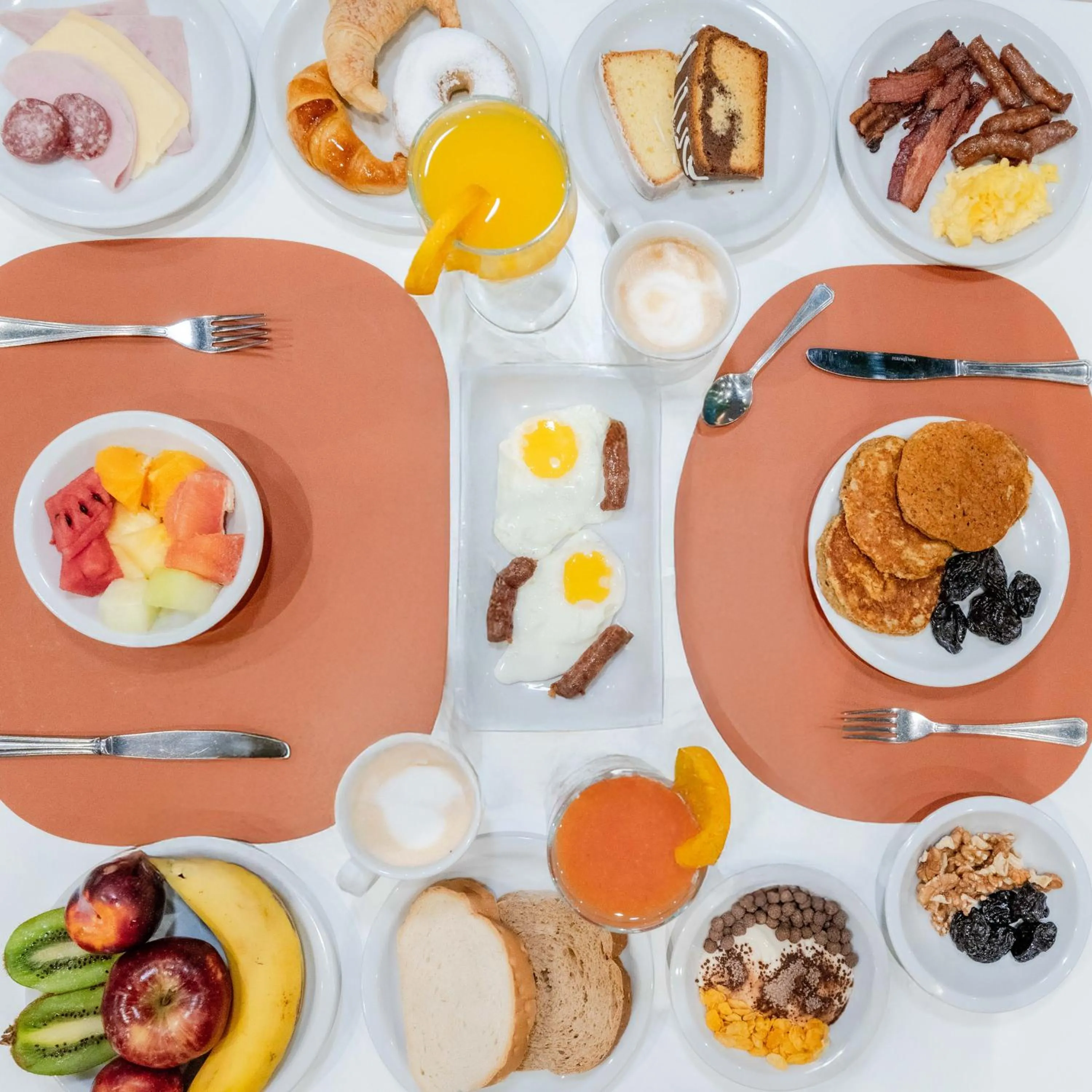 Restaurant/places to eat in Holiday Inn Rosario by IHG