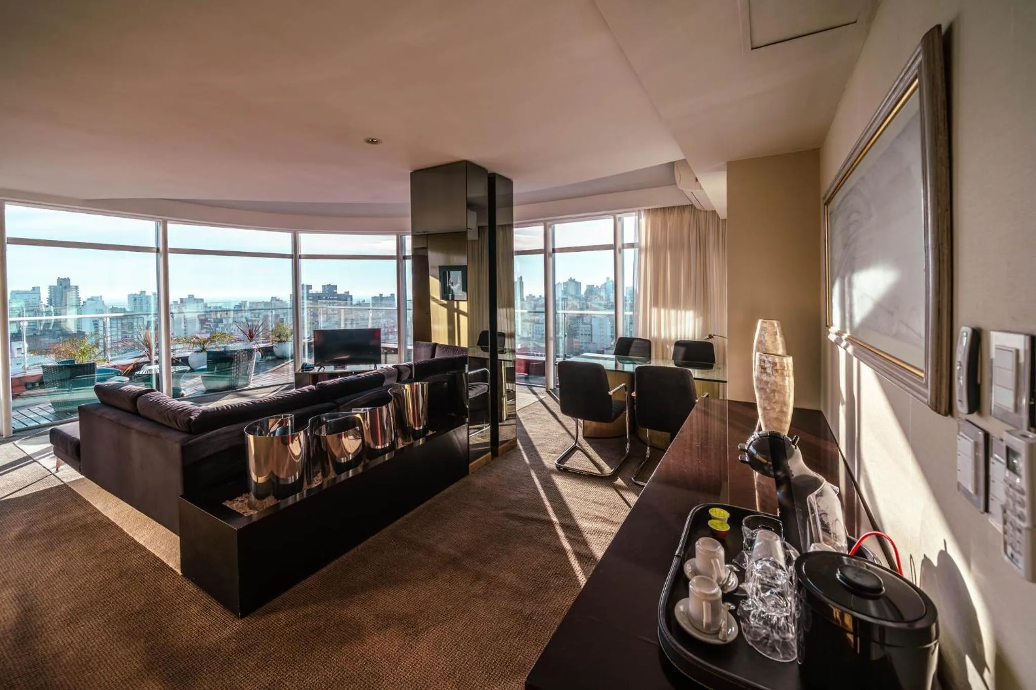 Photo of the whole room in Holiday Inn Rosario by IHG