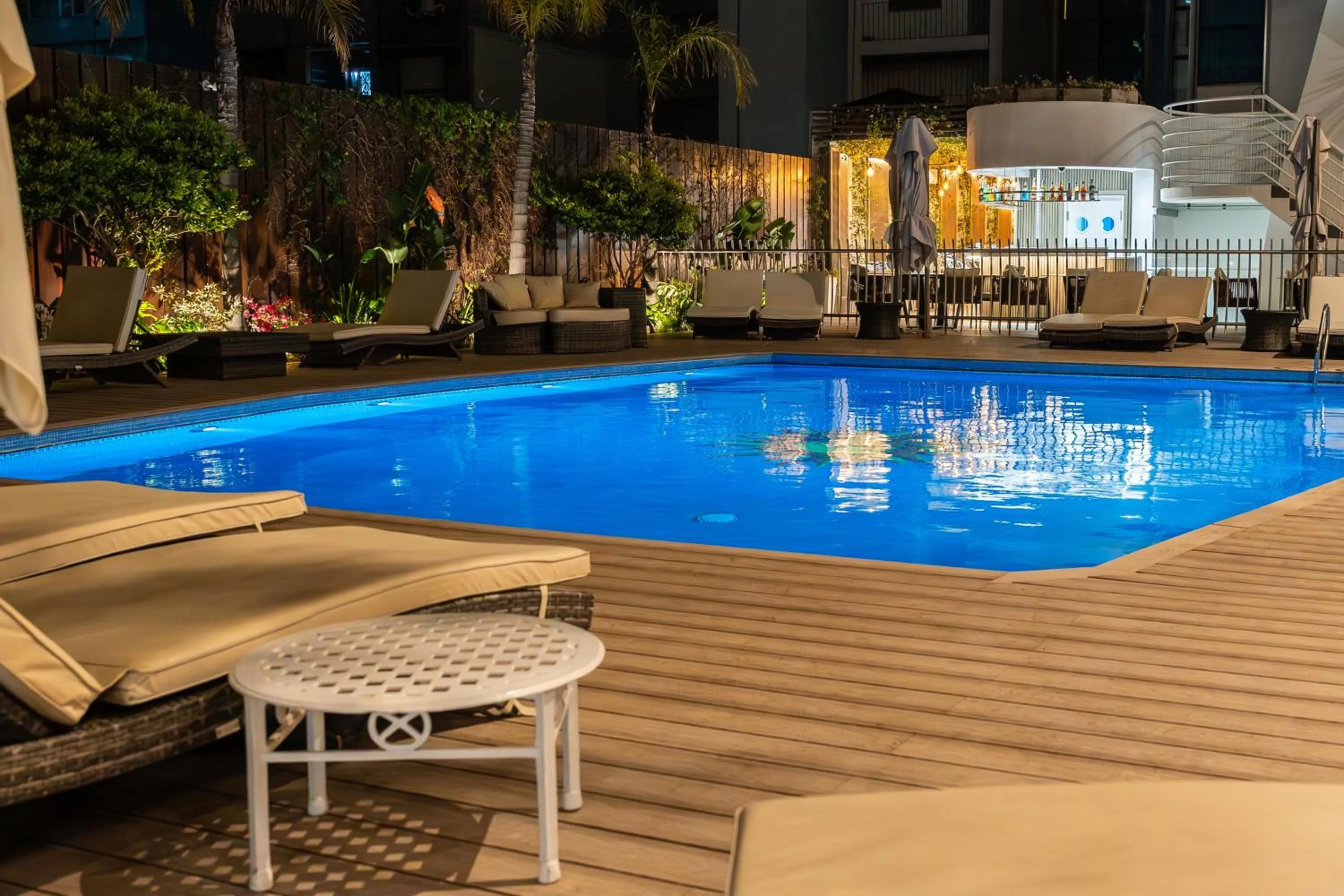 Swimming pool in Holiday Inn Rosario by IHG