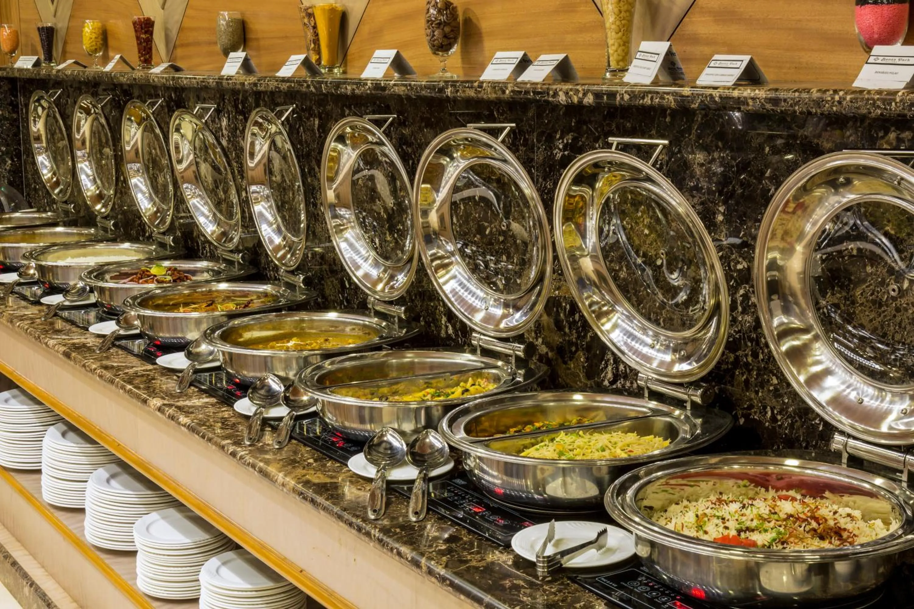 Meals in Hotel Benzz Park Vellore