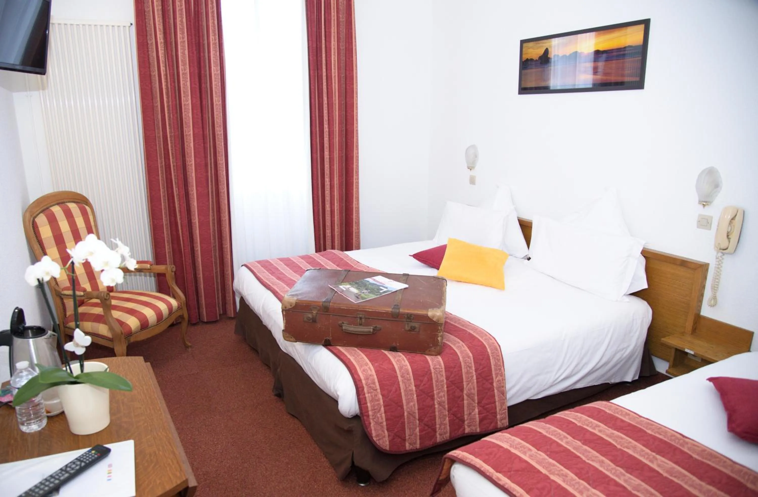 Bedroom, Bed in Hôtel Deybach