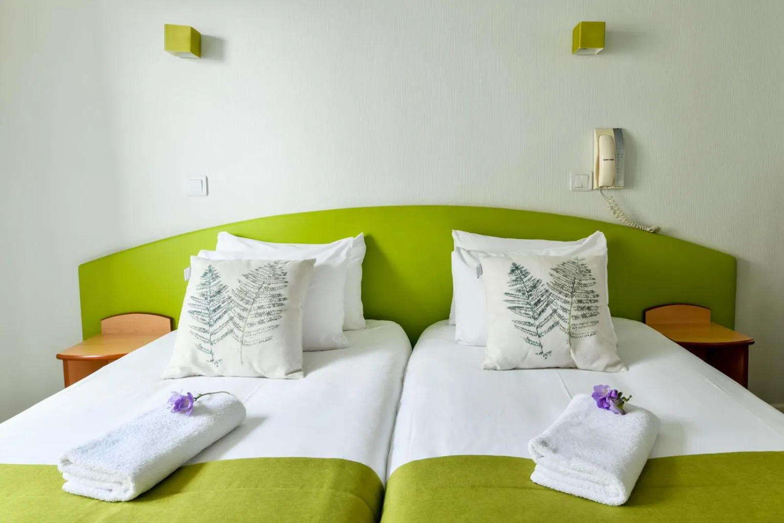 Bed in Logis Hotel de France