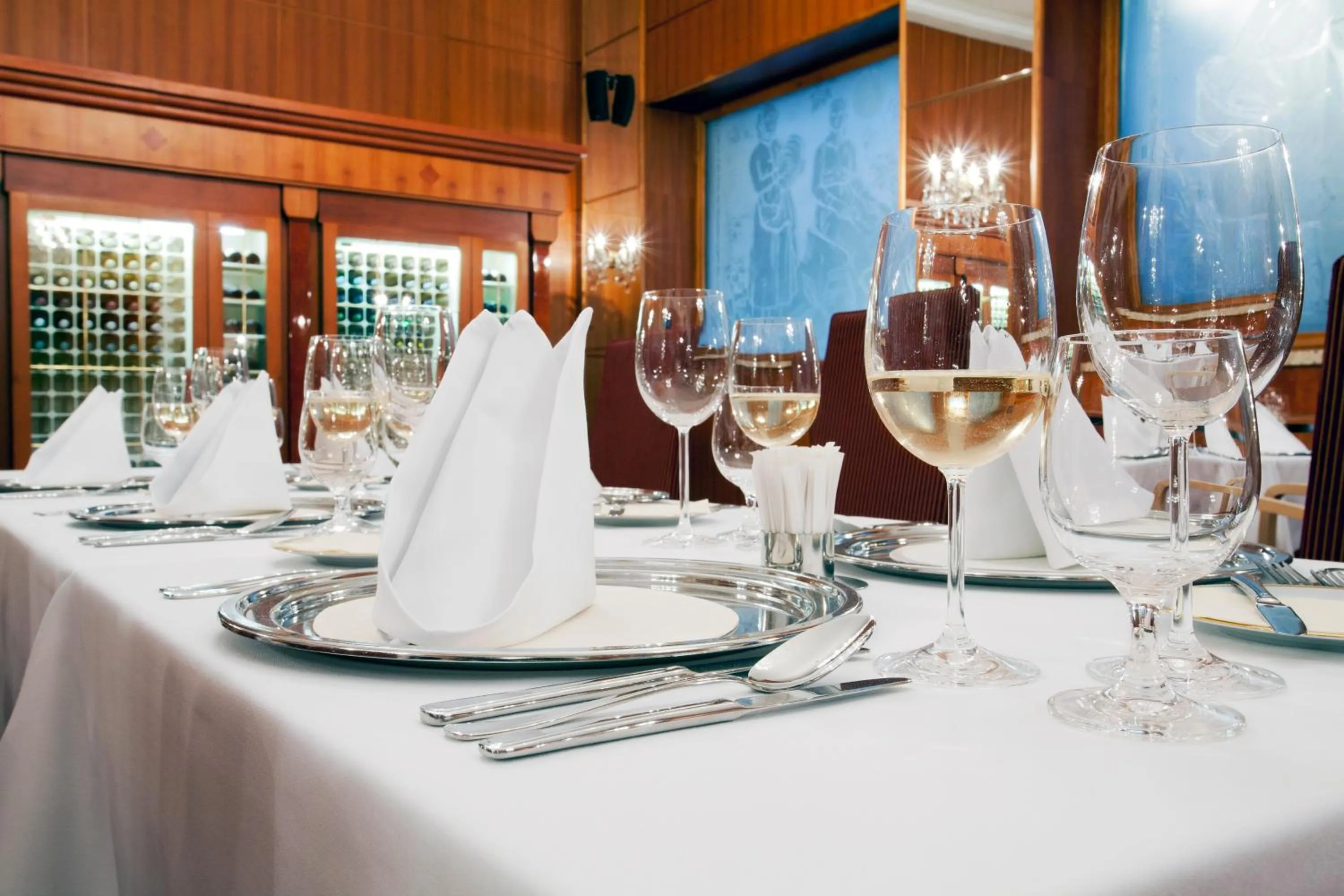 Restaurant/places to eat in Hotel Devín