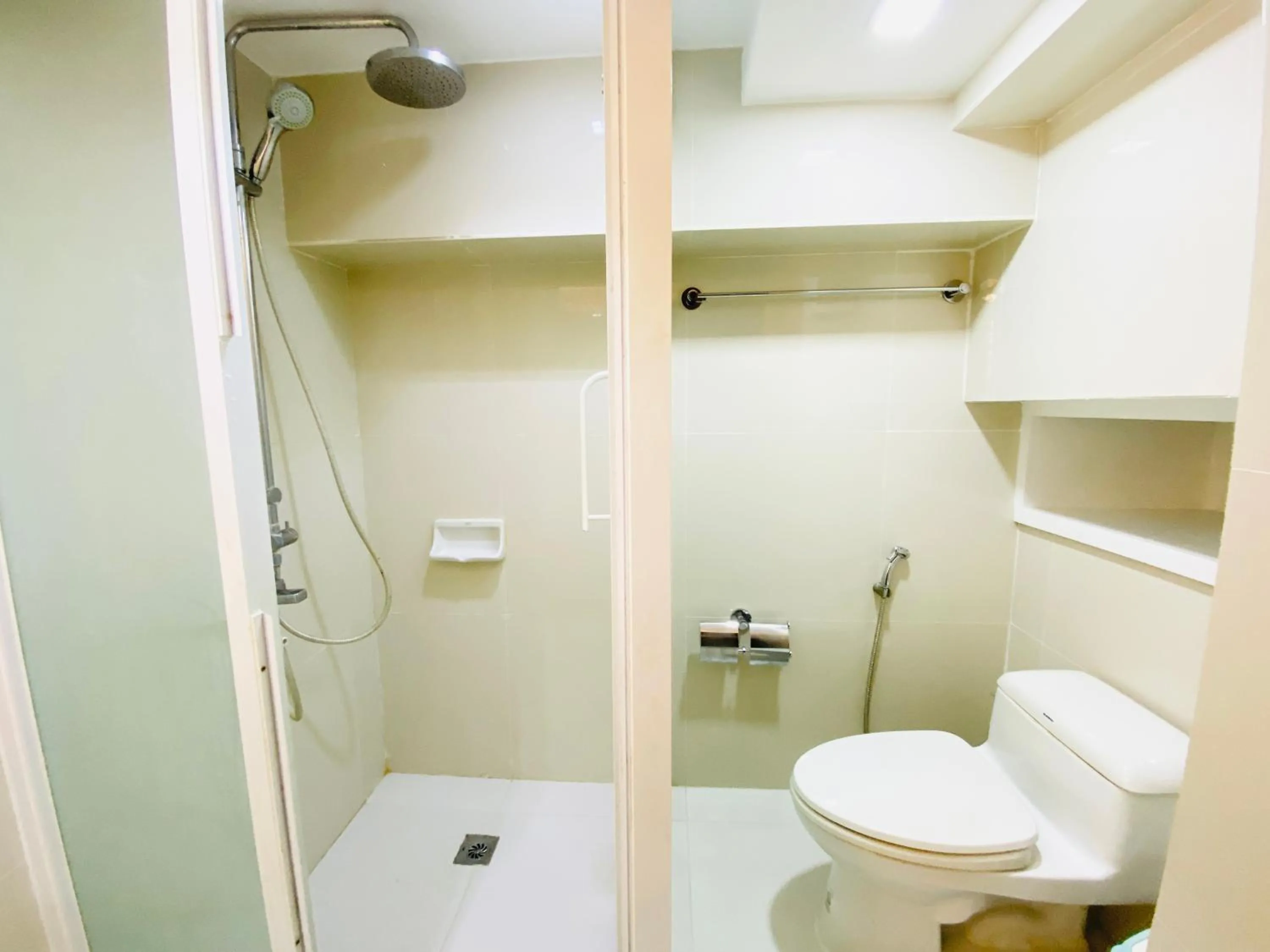 Cebu City Huge Lofts by P&J