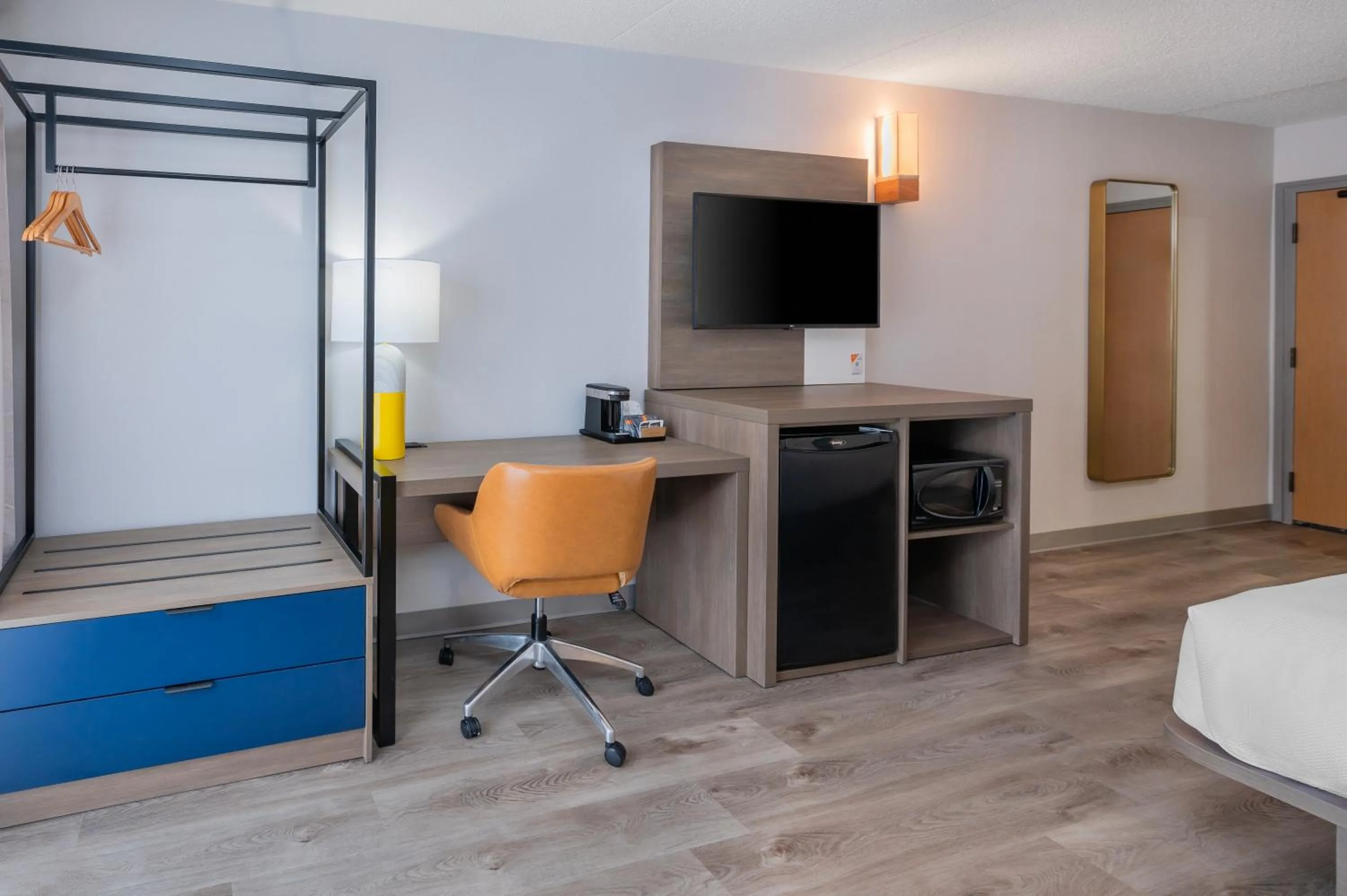 TV and multimedia, Bed in Comfort Inn