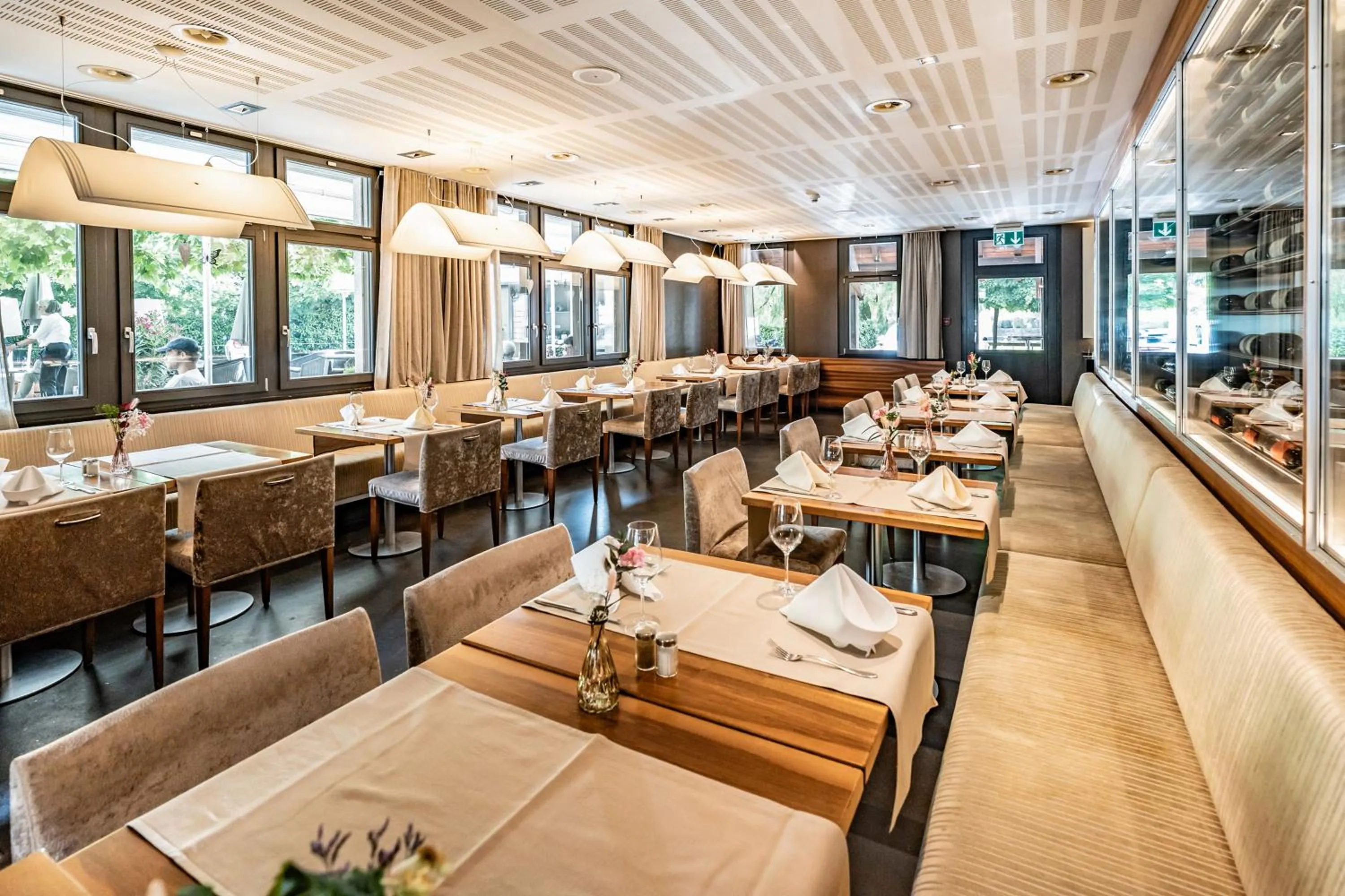 Restaurant/places to eat in Tailormade Hotel KRONE Sarnen
